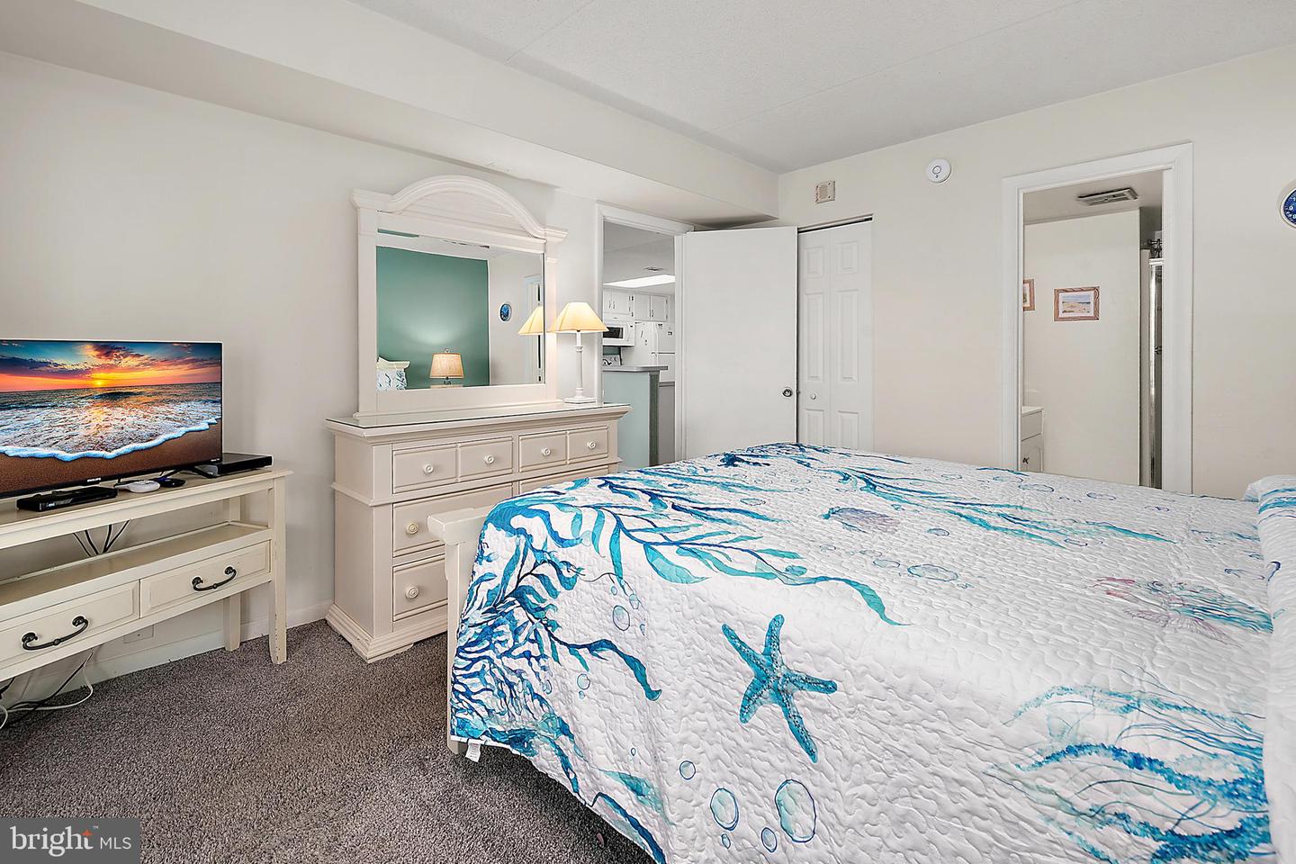 Ocean City, Maryland, 21842, United States, 2 Bedrooms Bedrooms, ,2 BathroomsBathrooms,Residential,For Sale,1956111