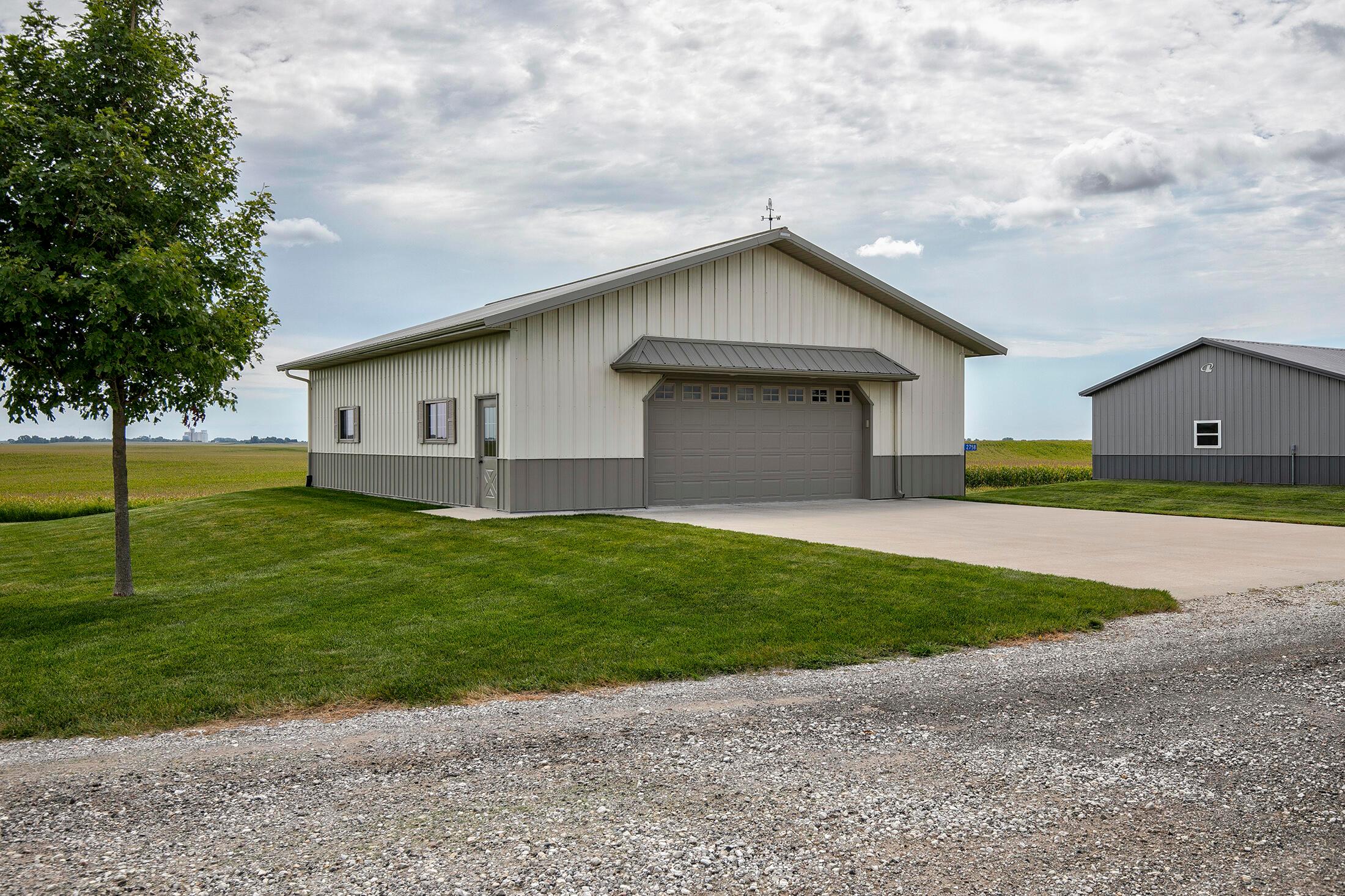 Jewell, Iowa, 50130, United States, 3 Bedrooms Bedrooms, ,4 BathroomsBathrooms,Residential,For Sale,1922792