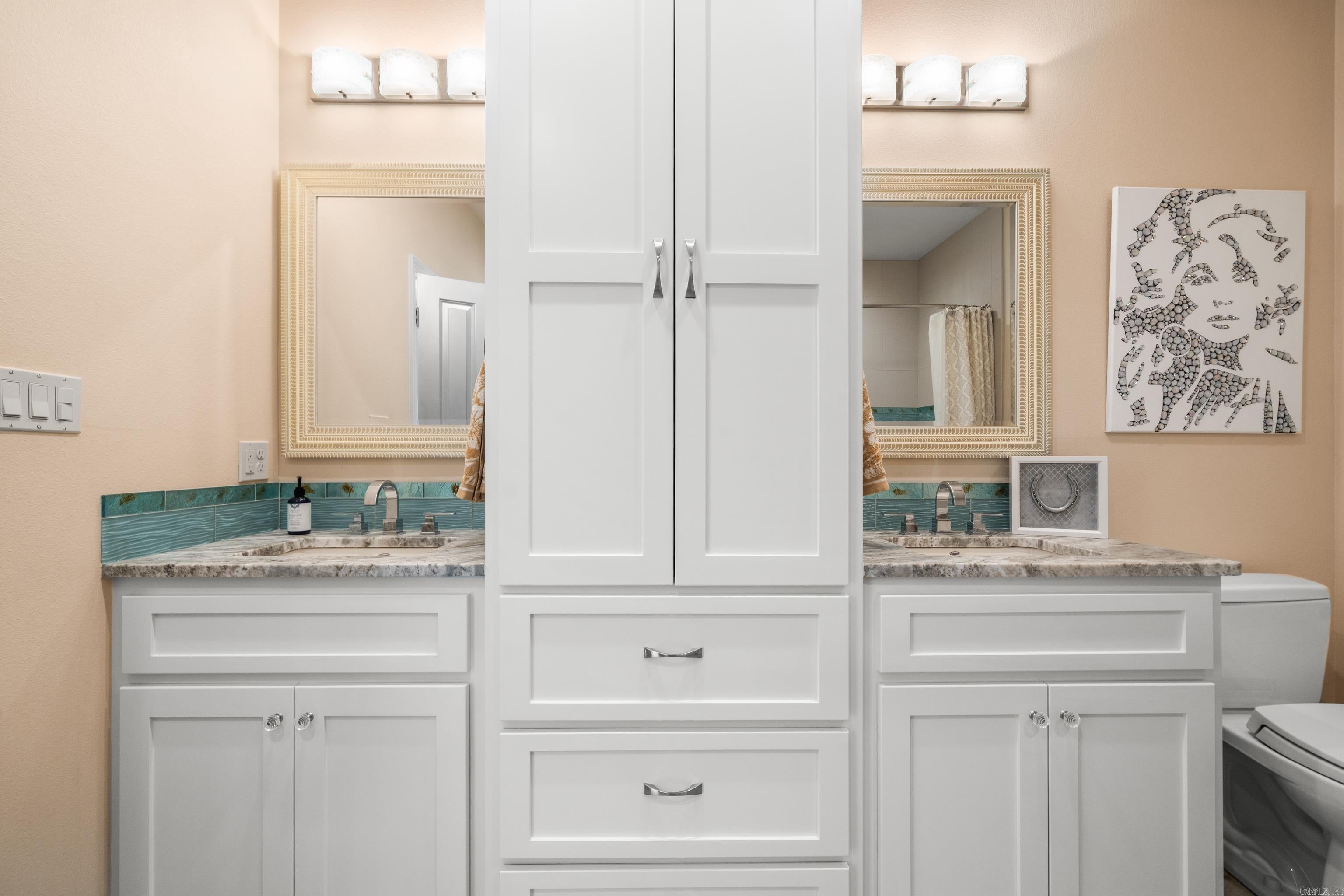 Hot Springs, Arkansas, 71913, United States, 8 Bedrooms Bedrooms, ,6 BathroomsBathrooms,Residential,For Sale,1982872