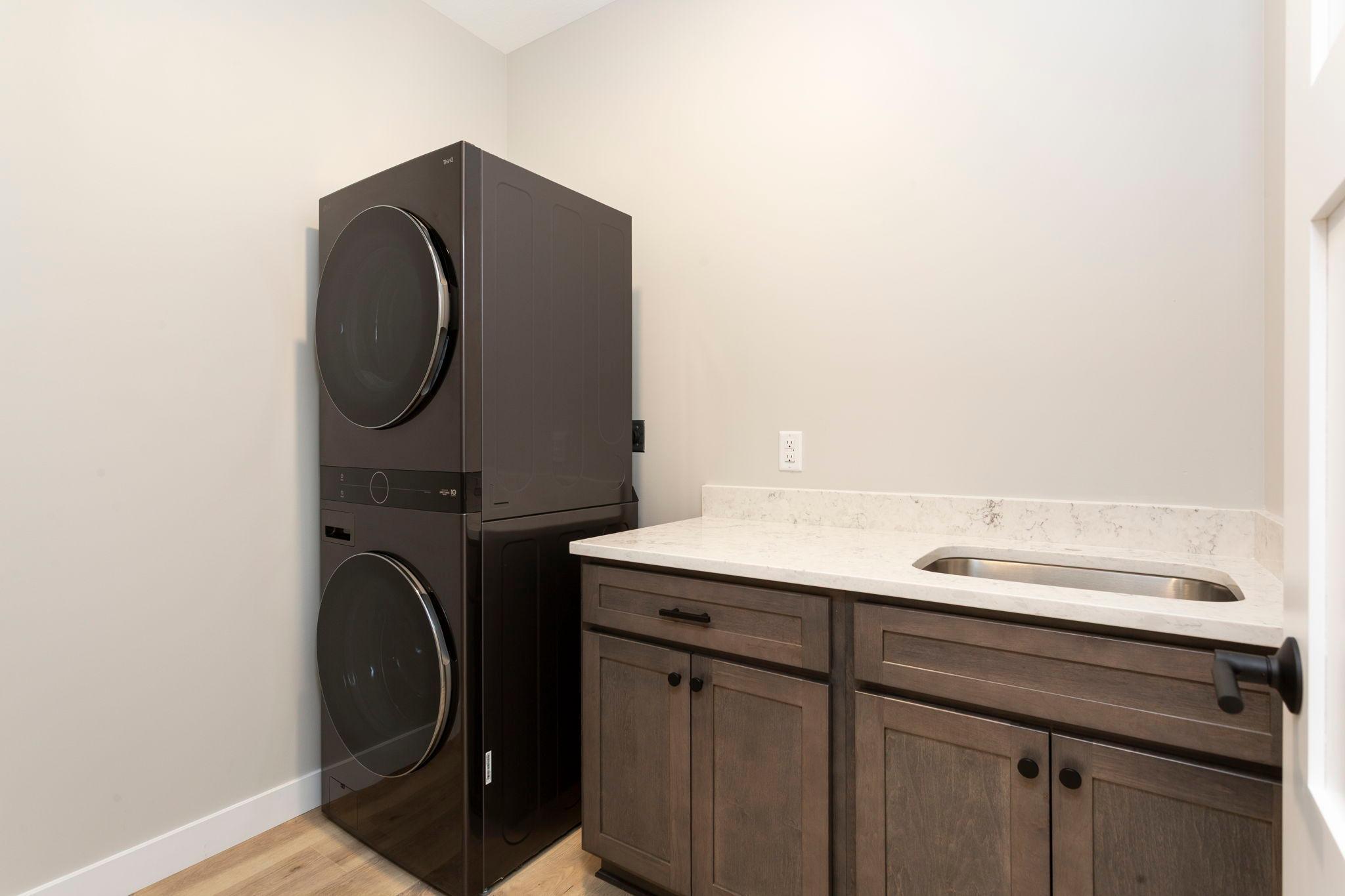 New Richmond, Wisconsin, 54017, United States, 3 Bedrooms Bedrooms, ,2 BathroomsBathrooms,Residential,For Sale,1903402