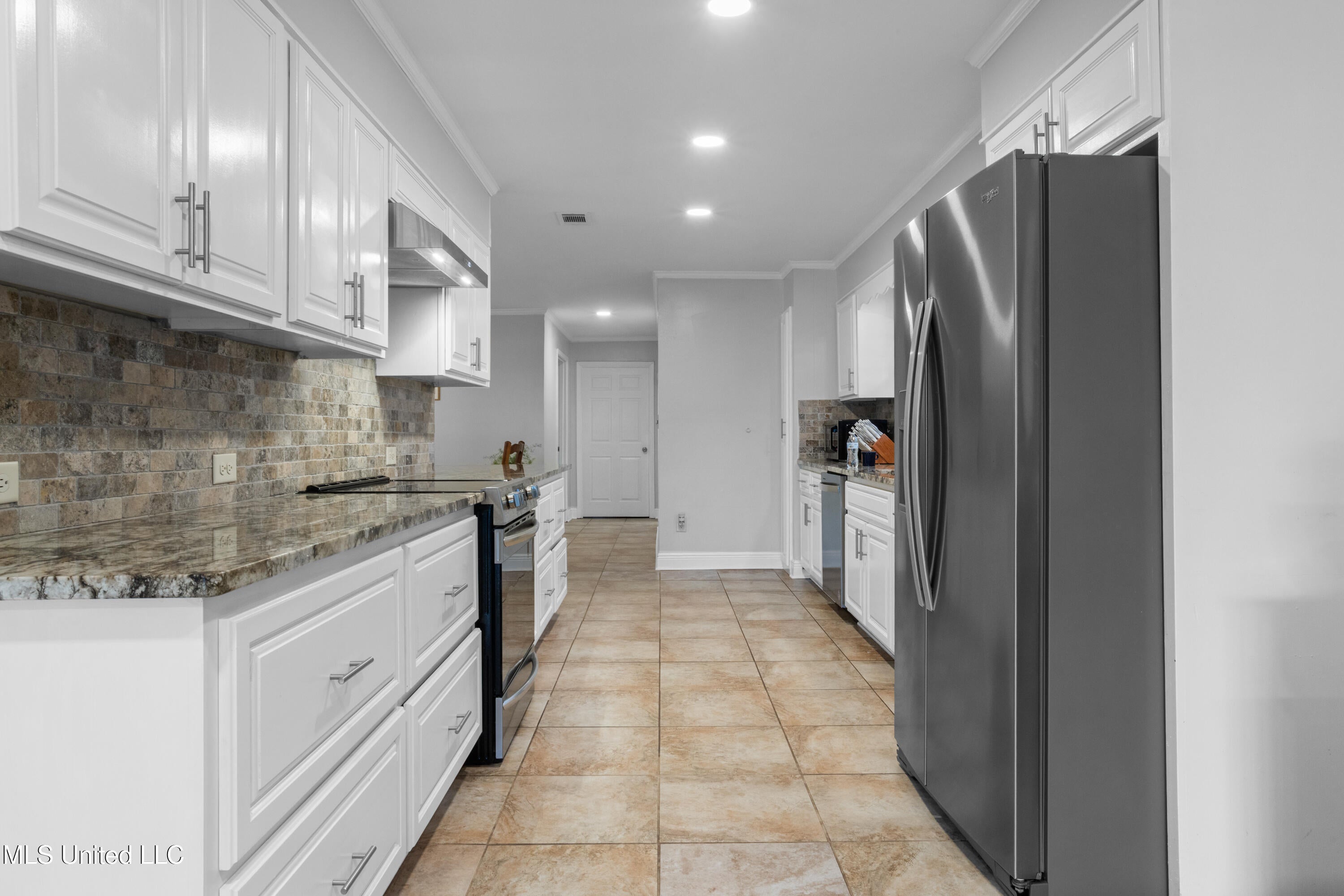 Gautier, Mississippi, 39553, United States, 4 Bedrooms Bedrooms, ,3 BathroomsBathrooms,Residential,For Sale,2003133