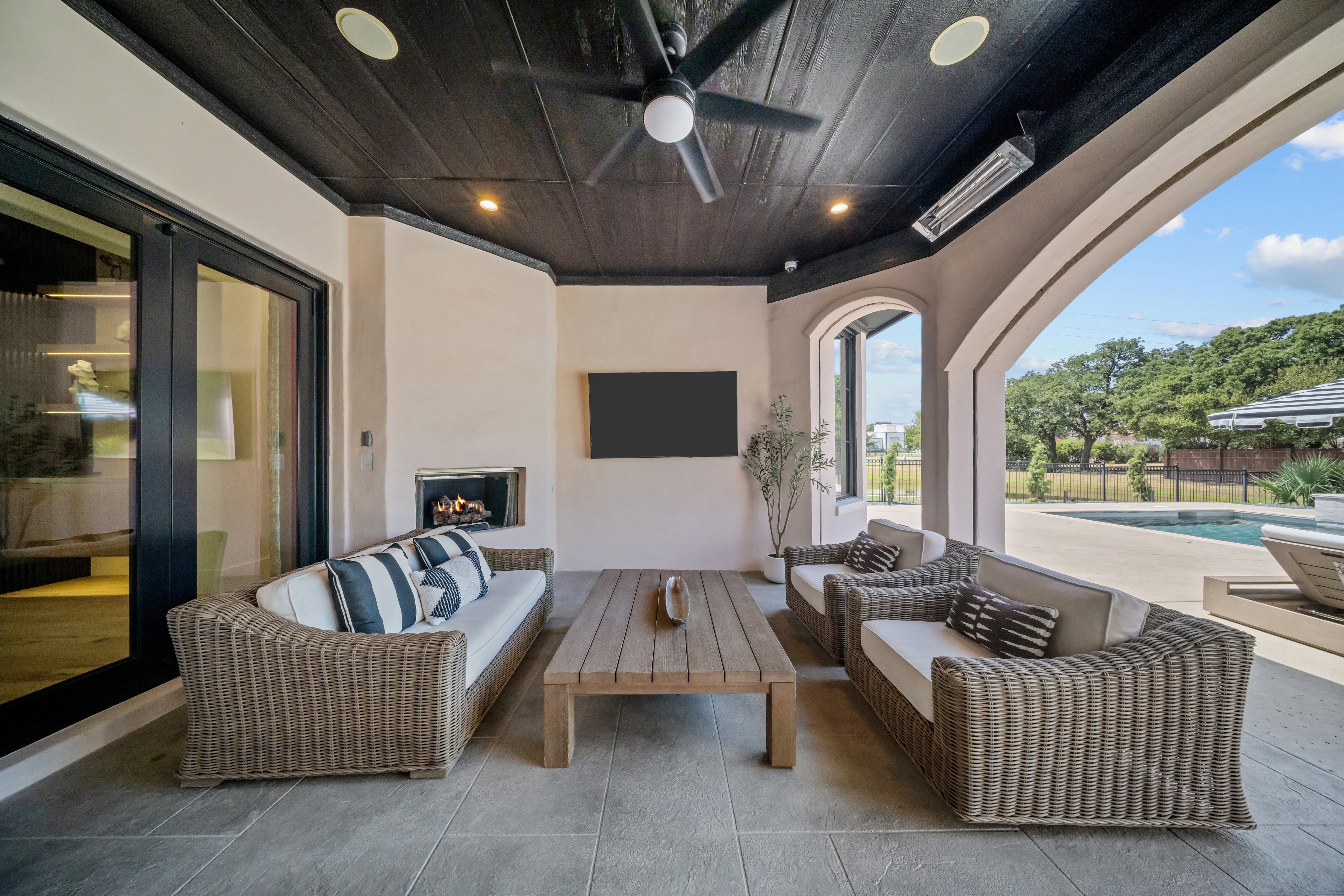  Oak Bend Reserve: Modern Luxury, Made for Living - 物件實景