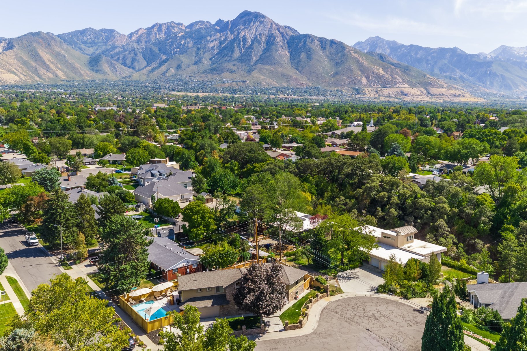  East Millcreek Living with New Saltwater Pool & Entertaining Spaces - 物件實景