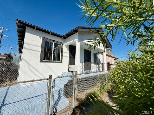 Los Angeles, California, 90011, United States, 2 Bedrooms Bedrooms, ,Residential,For Sale,2009753