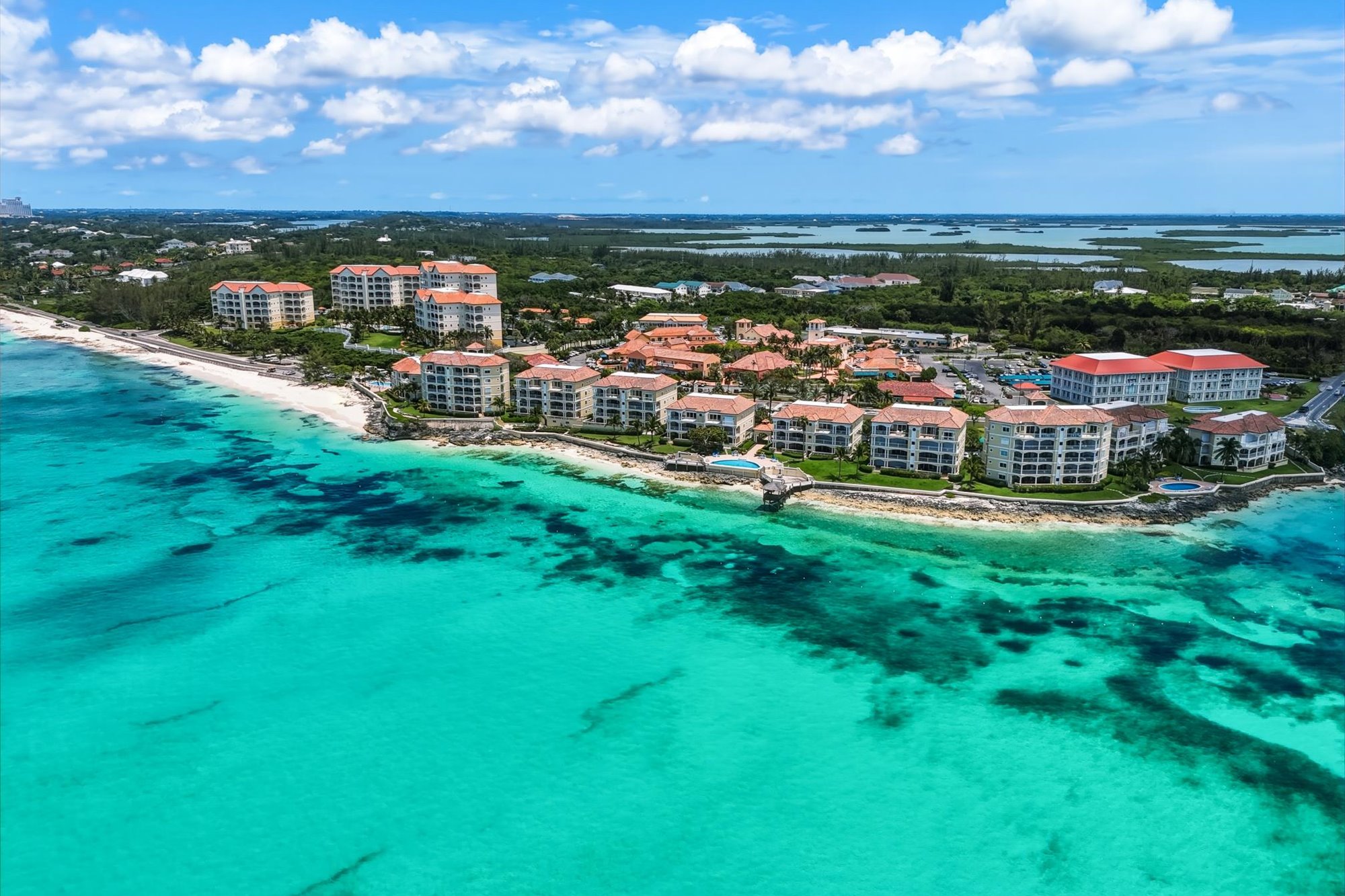  Unit 6D, Caves Point Condominiums - 物件實景