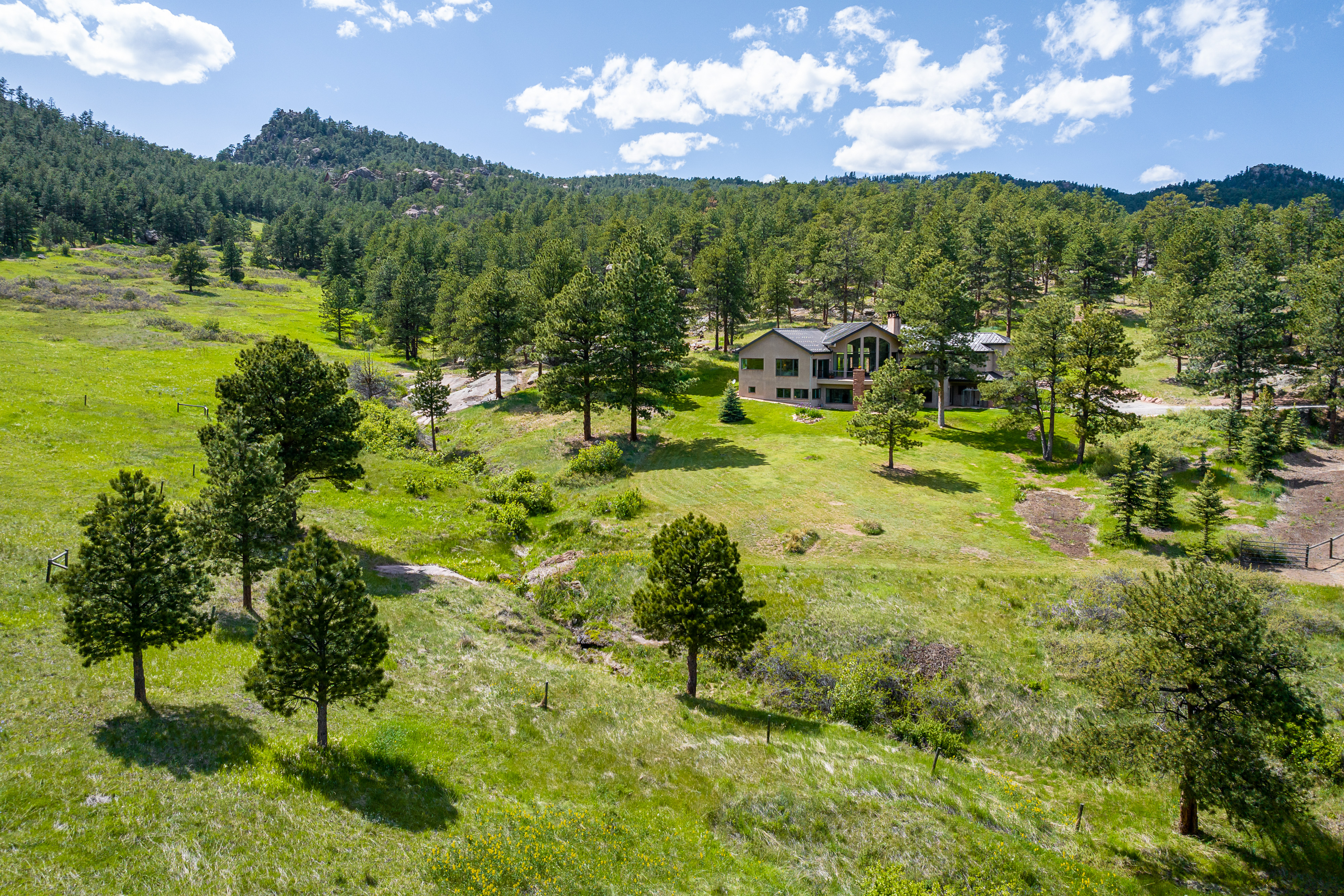  Welcome to Rowell Ranch - 物件實景