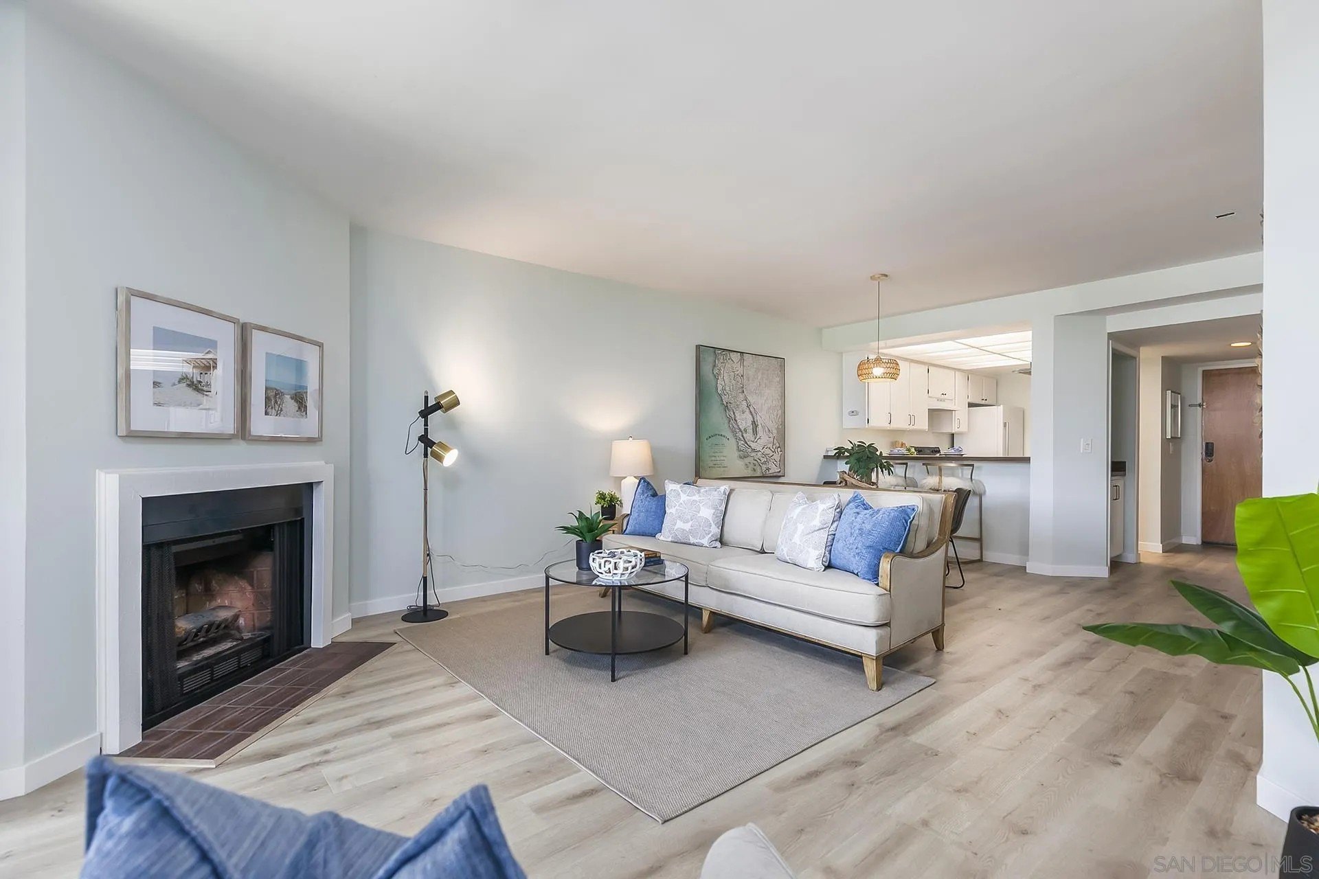 San Diego, California, 92110, United States, 1 Bedroom Bedrooms, ,1 BathroomBathrooms,Residential,For Sale,1970133