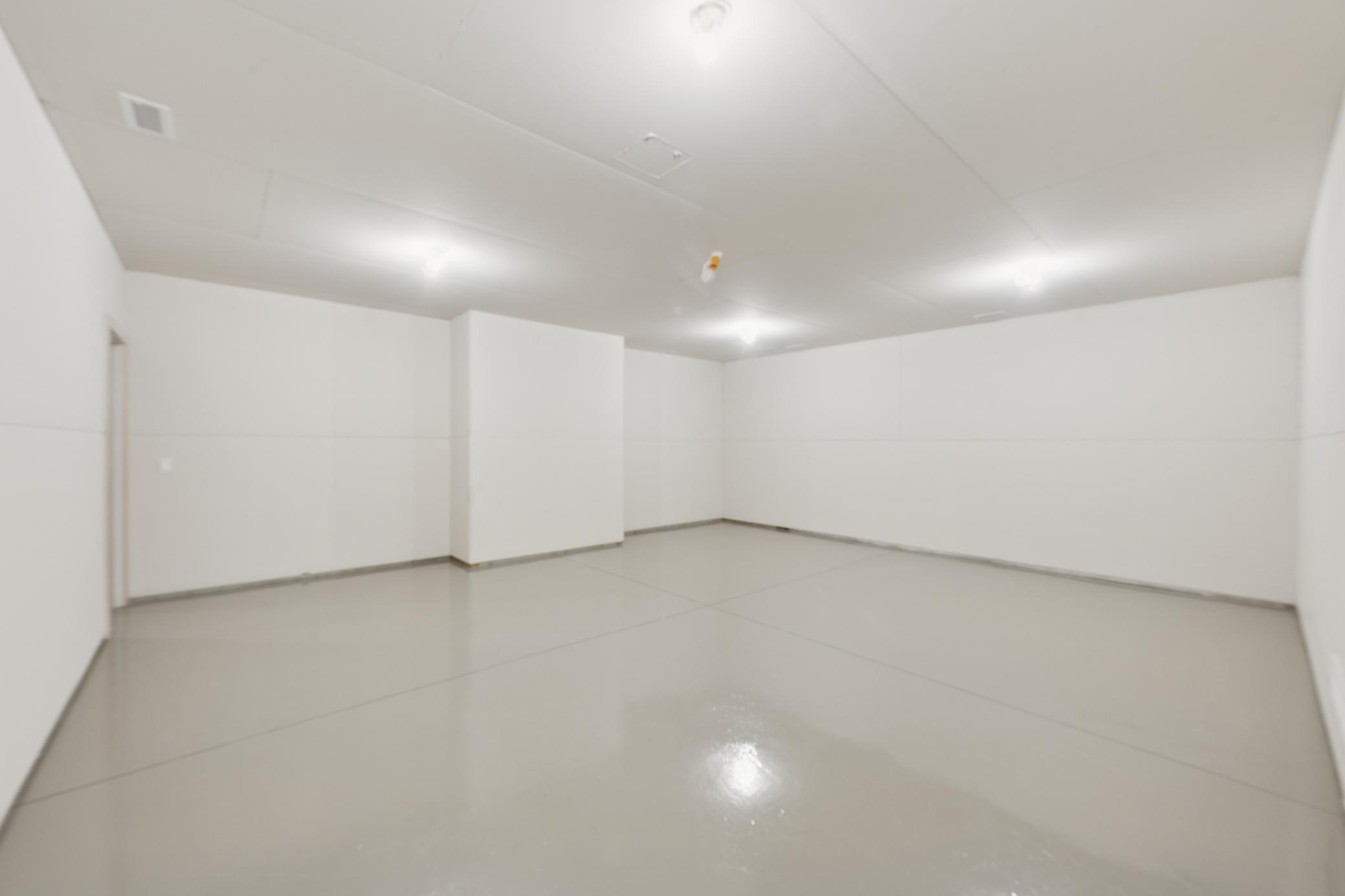 Minneapolis, Minnesota, 55405, United States, 5 Bedrooms Bedrooms, ,1 BathroomBathrooms,Residential,For Sale,1897759