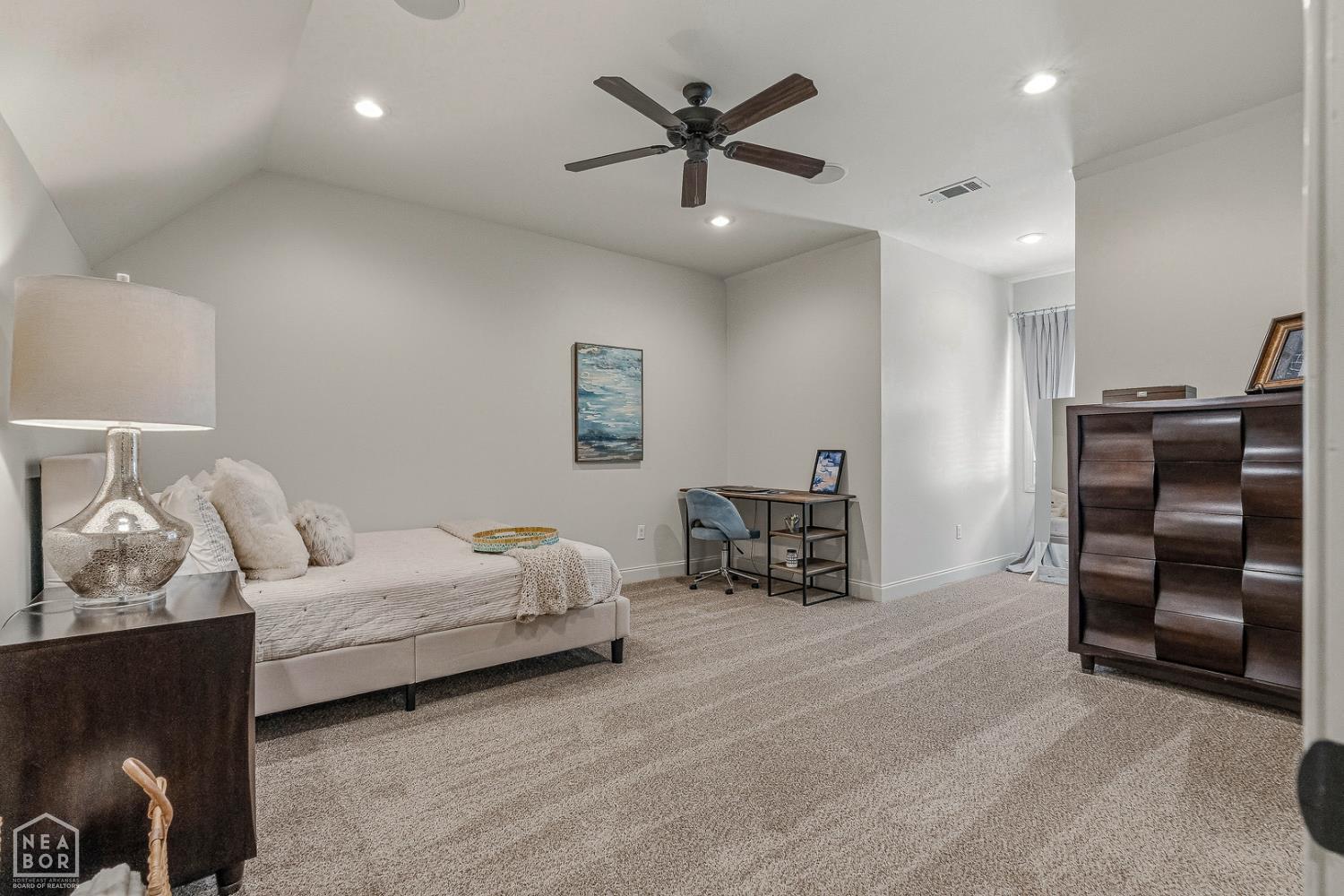 Jonesboro, Arkansas, 72404, United States, 4 Bedrooms Bedrooms, ,4 BathroomsBathrooms,Residential,For Sale,2031922