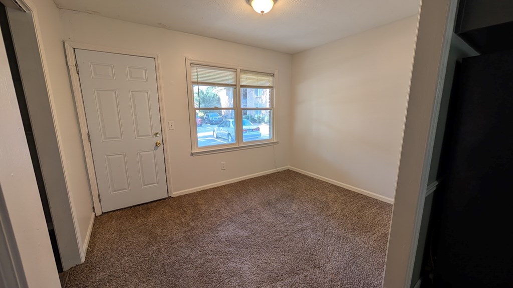 Columbus, Georgia, 31909, United States, 10 Bedrooms Bedrooms, ,8 BathroomsBathrooms,Residential,For Sale,1931089