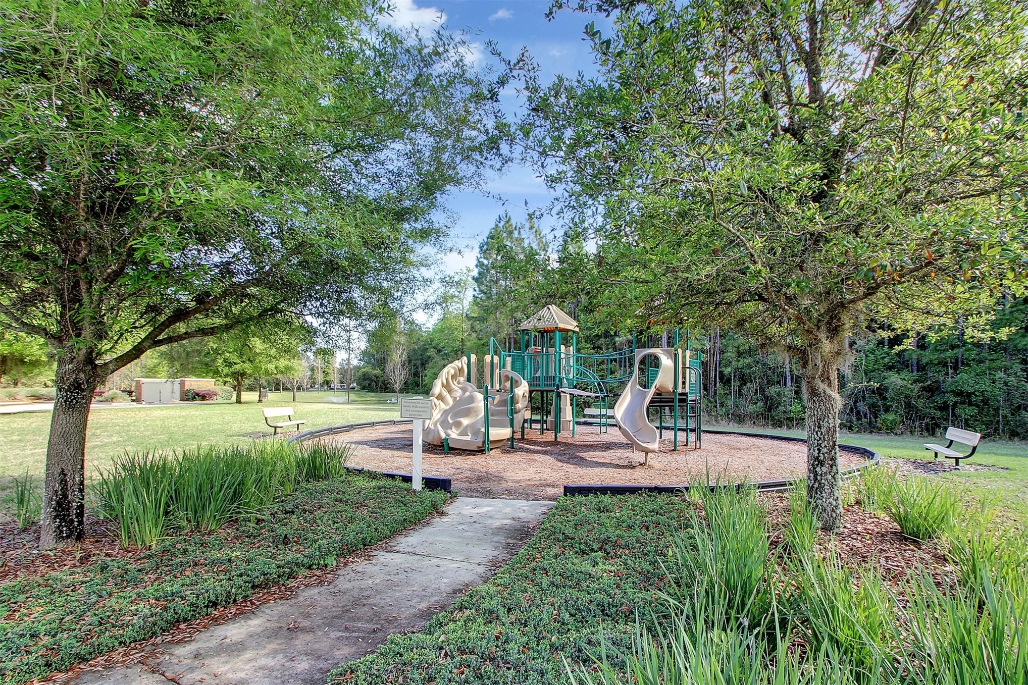Fernandina Beach, Florida, 32034, United States, 4 Bedrooms Bedrooms, ,3 BathroomsBathrooms,Residential,For Sale,2033500
