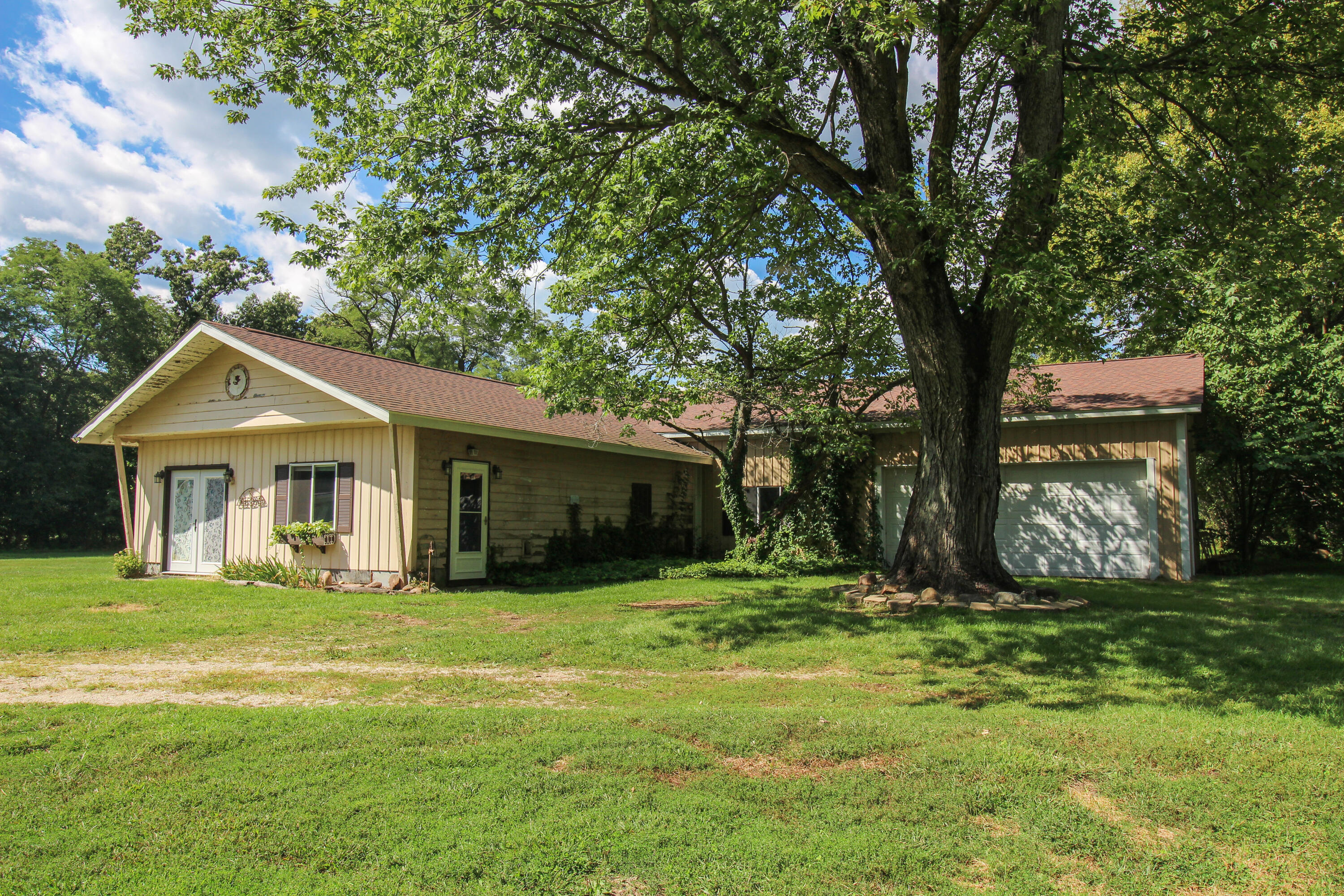 Three Rivers, Michigan, 49093, United States, 4 Bedrooms Bedrooms, ,1 BathroomBathrooms,Residential,For Sale,2006073