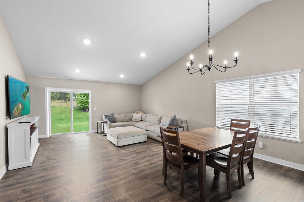 Rosemount, Minnesota, 55068, United States, 4 Bedrooms Bedrooms, ,2 BathroomsBathrooms,Residential,For Sale,1951040
