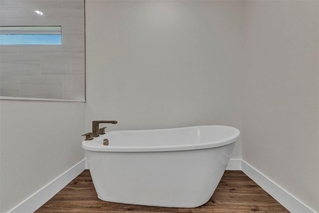 Port Charlotte, Florida, 33981, United States, 4 Bedrooms Bedrooms, ,3 BathroomsBathrooms,Residential,For Sale,1954772