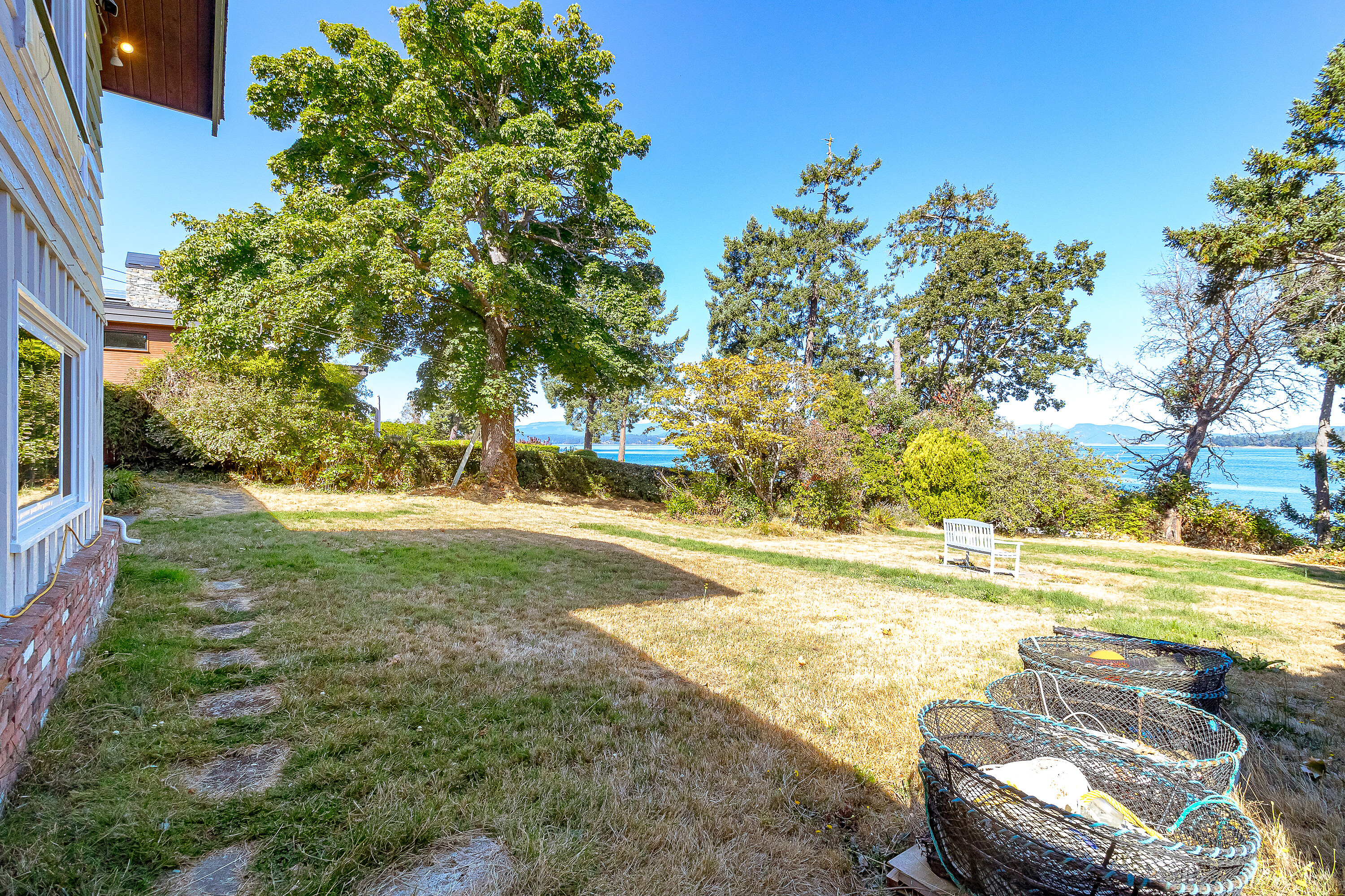  Prime Waterfront Home - 物件實景