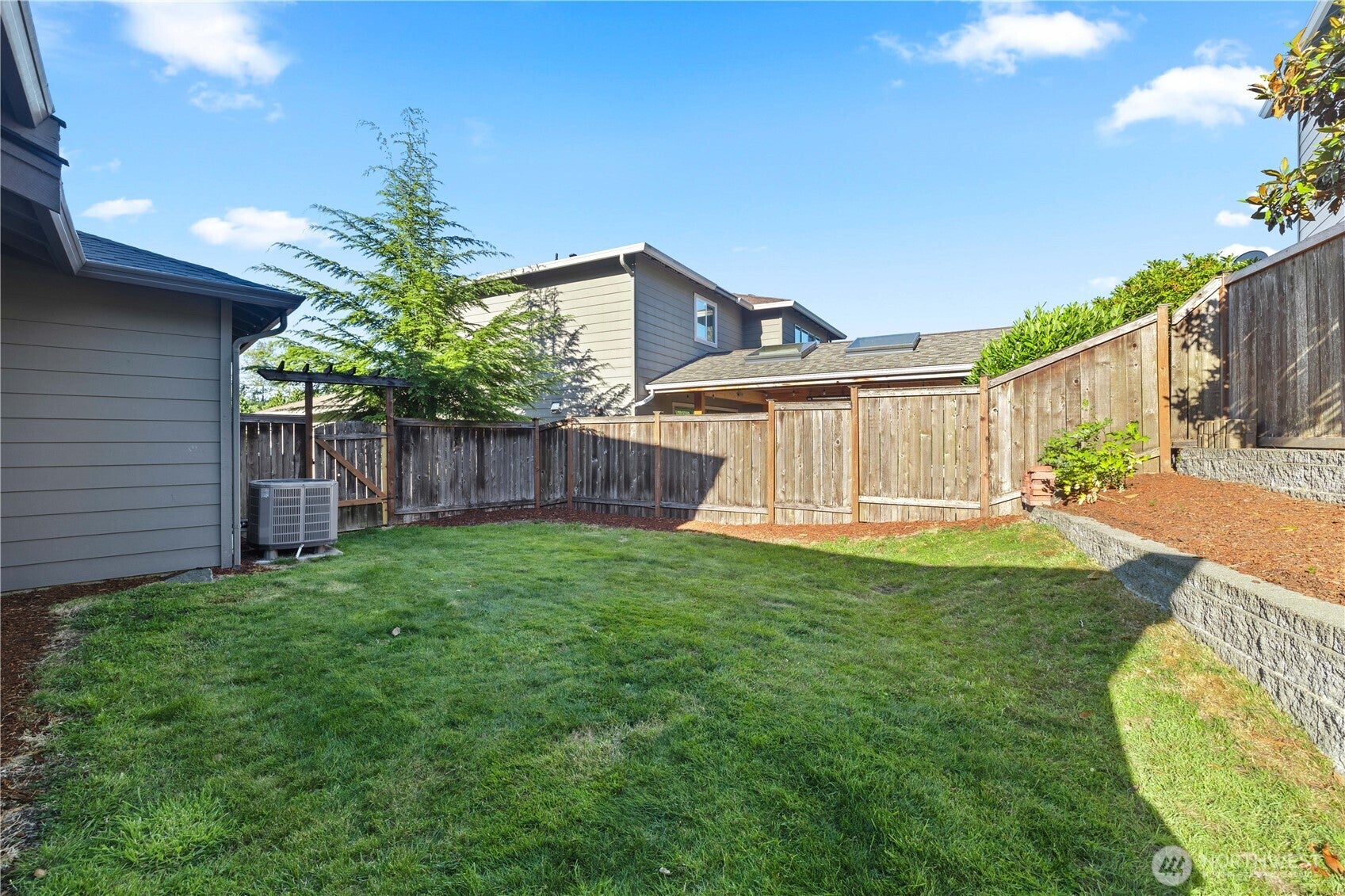 Snohomish, Washington, 98296, United States, 3 Bedrooms Bedrooms, ,3 BathroomsBathrooms,Residential,For Sale,1900545