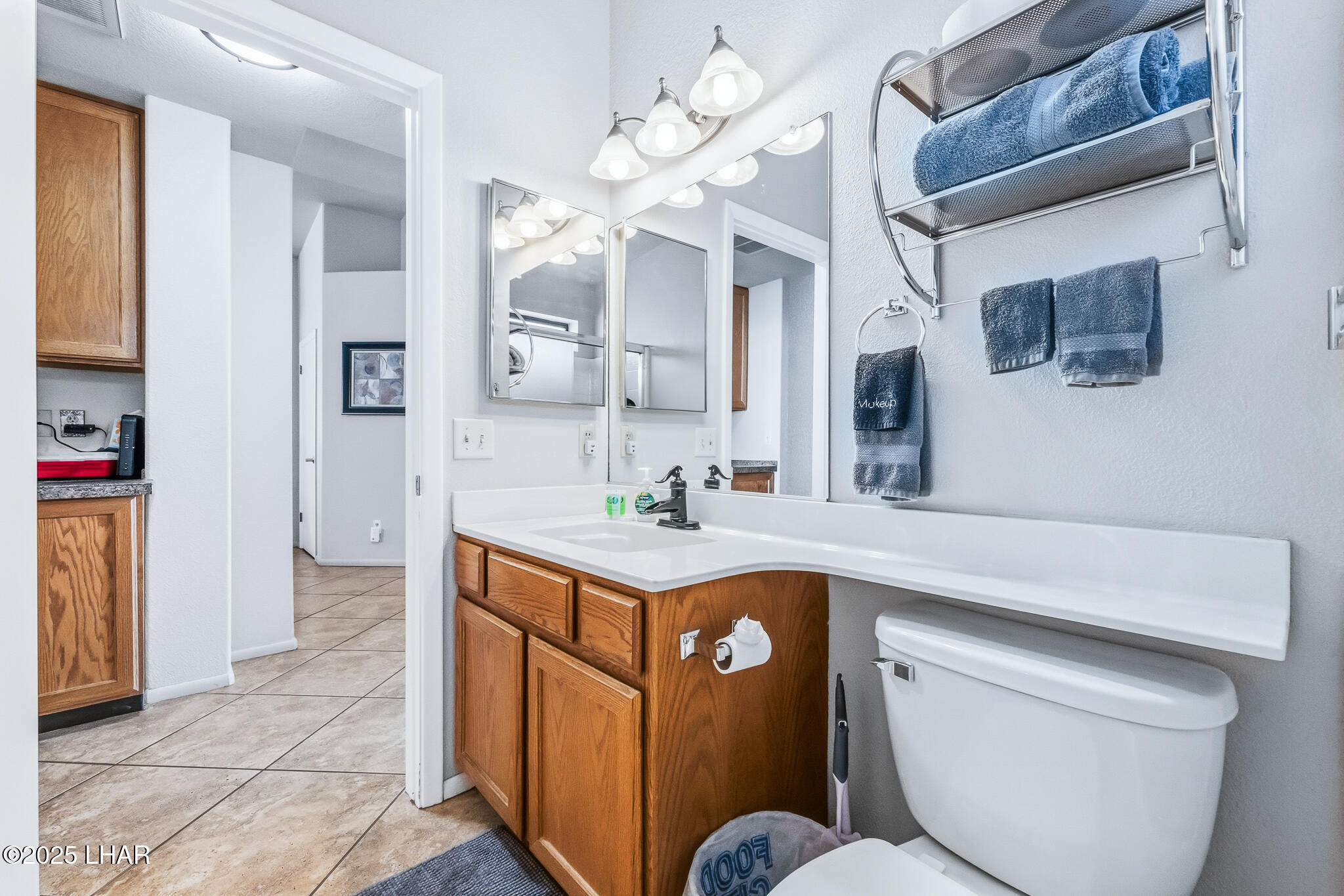 Lake Havasu City, Arizona, 86404, United States, 4 Bedrooms Bedrooms, ,2 BathroomsBathrooms,Residential,For Sale,2002177