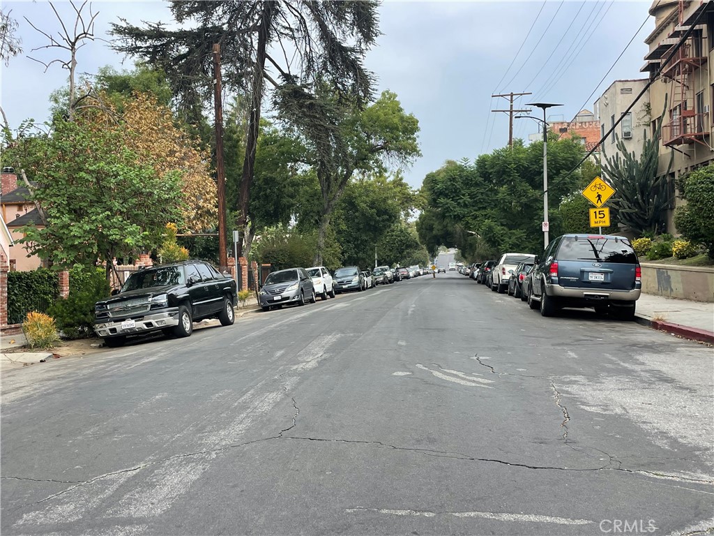 Los Angeles, California, 90057, United States, ,Residential,For Sale,2011363