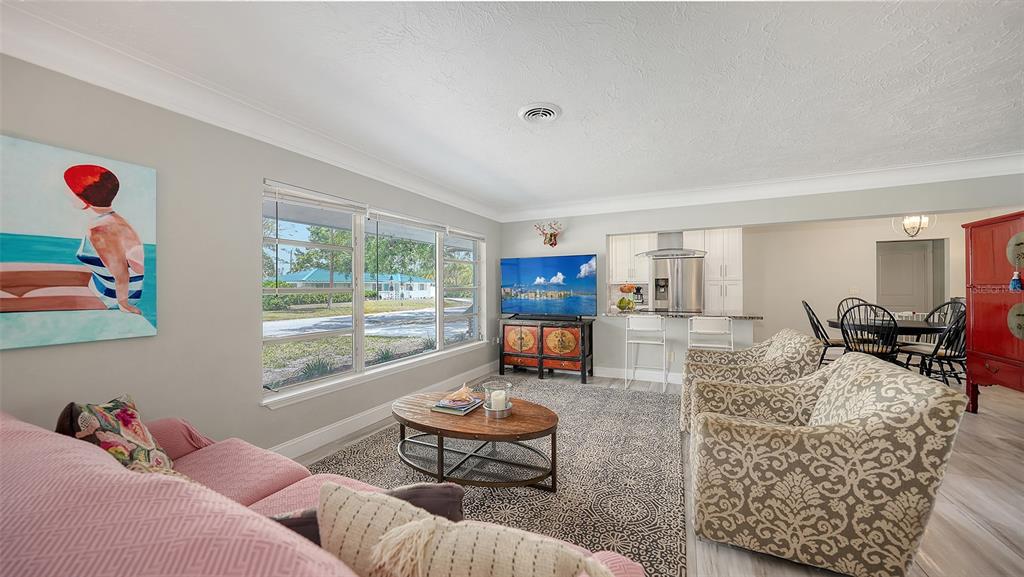 Sarasota, Florida, 34239, United States, 3 Bedrooms Bedrooms, ,2 BathroomsBathrooms,Residential,For Sale,1785802