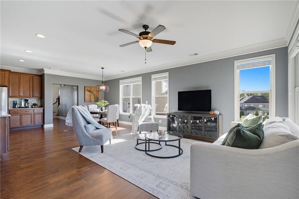 Cumming, Georgia, 30040, United States, 6 Bedrooms Bedrooms, ,5 BathroomsBathrooms,Residential,For Sale,1974767