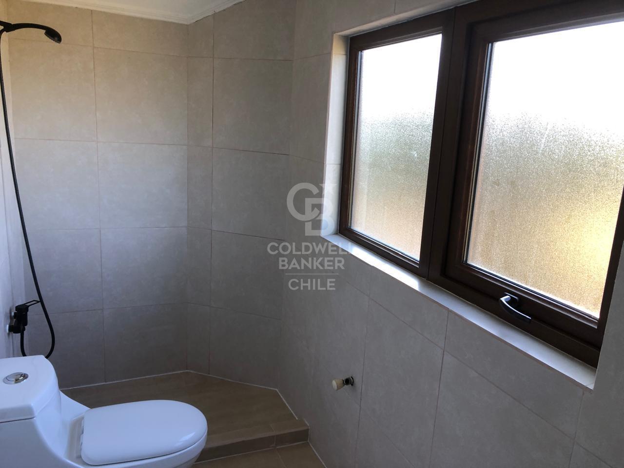 Puerto Varas, Chile, 5 Bedrooms Bedrooms, ,5 BathroomsBathrooms,Residential,For Sale,1957835
