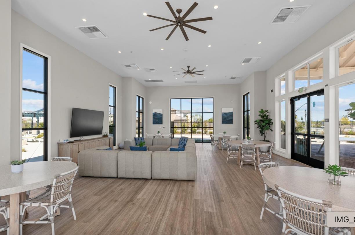 Sacramento, California, 95835, United States, 4 Bedrooms Bedrooms, ,3 BathroomsBathrooms,Residential,For Sale,1890575