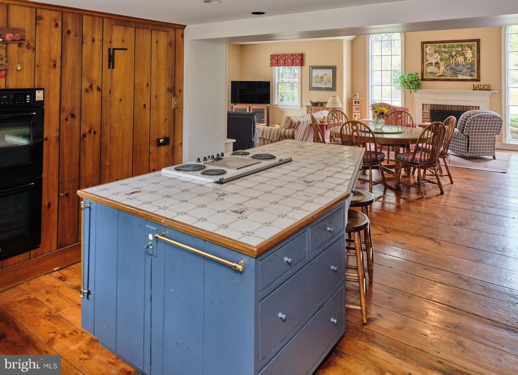 Newtown, Pennsylvania, 18940, United States, 4 Bedrooms Bedrooms, ,4 BathroomsBathrooms,Residential,For Sale,1995554