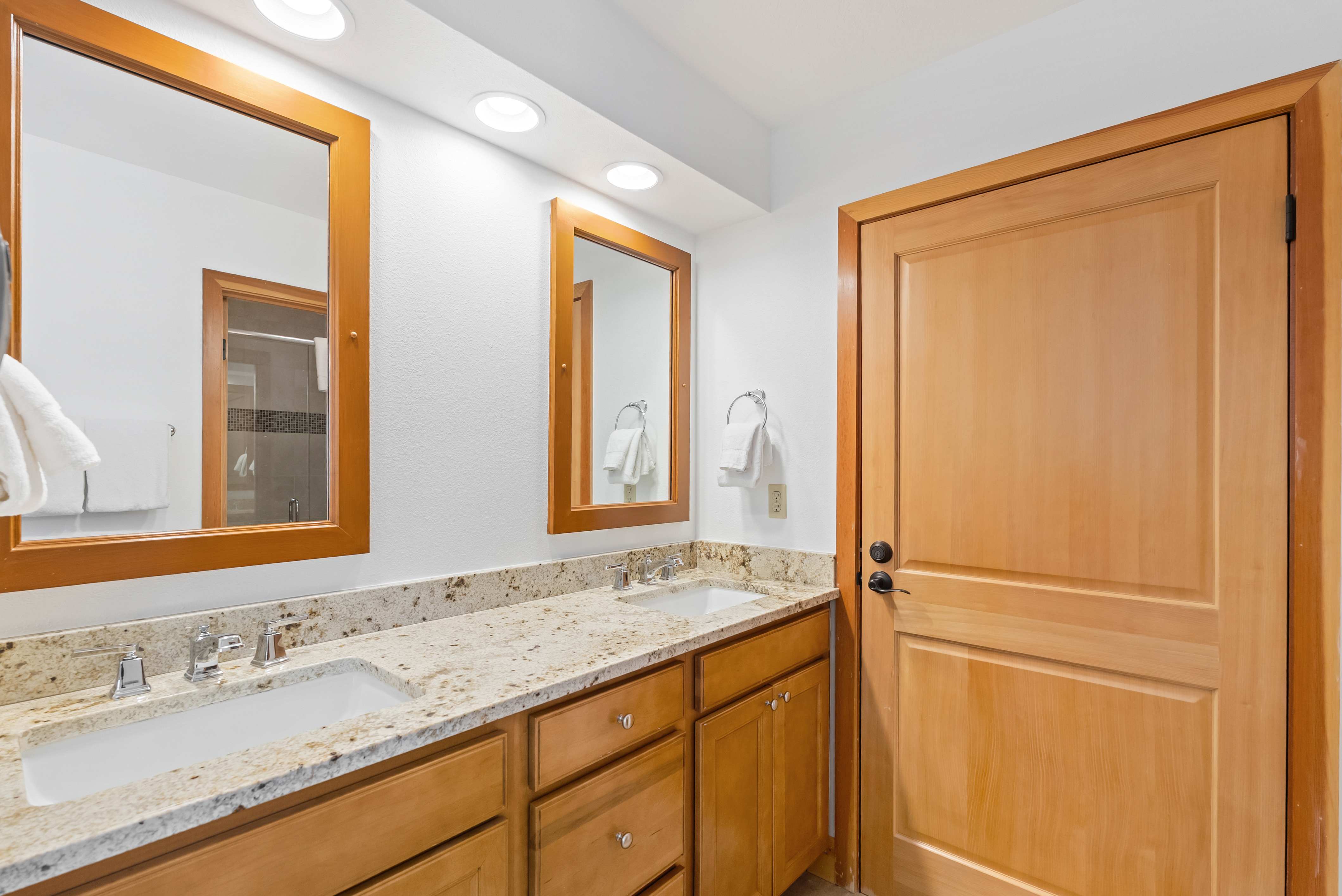  A Spacious and Light-filled Mountain Retreat - 物件實景