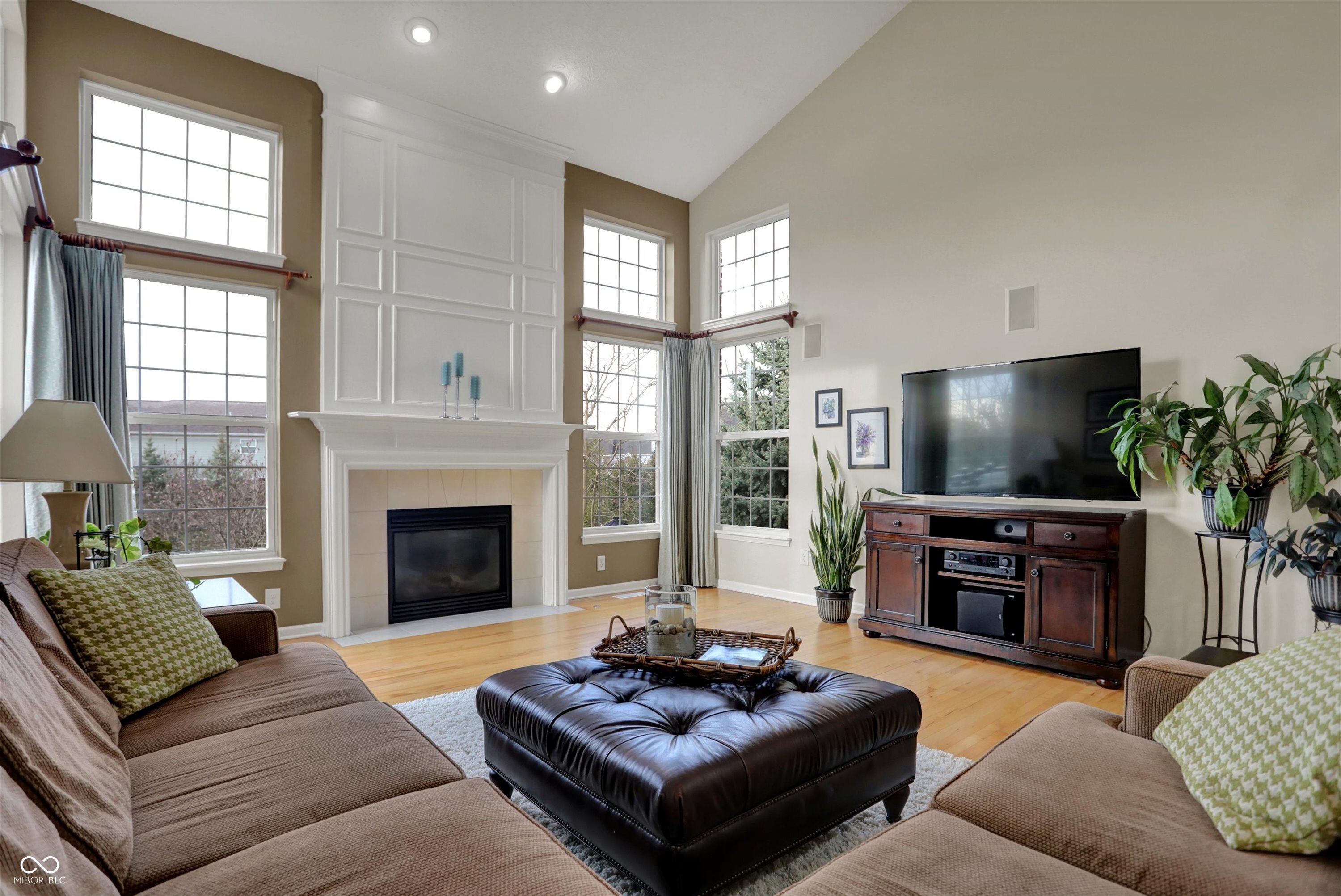 Zionsville, Indiana, 46077, United States, 4 Bedrooms Bedrooms, ,4 BathroomsBathrooms,Residential,For Sale,1880613