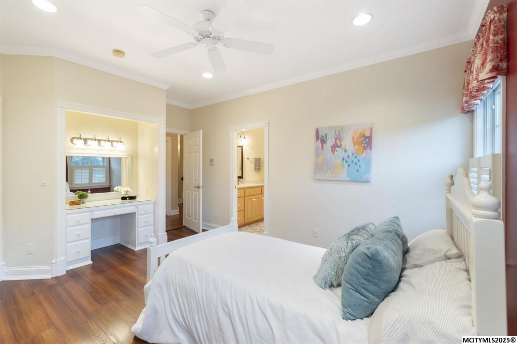 Mason City, Iowa, 50401, United States, 5 Bedrooms Bedrooms, ,4 BathroomsBathrooms,Residential,For Sale,1973709