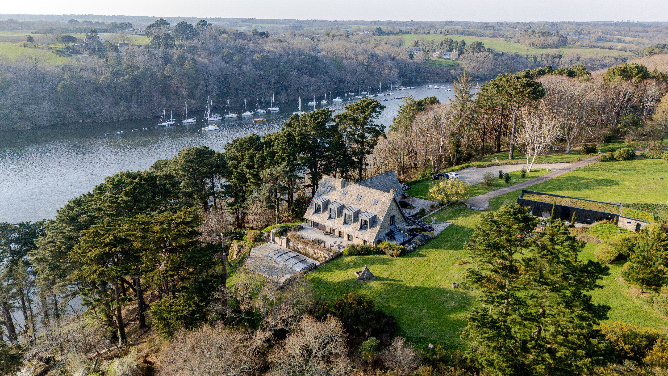  GUIDEL, EXCEPTIONAL PROPERTY IN A DOMINANT POSITION - 物件實景
