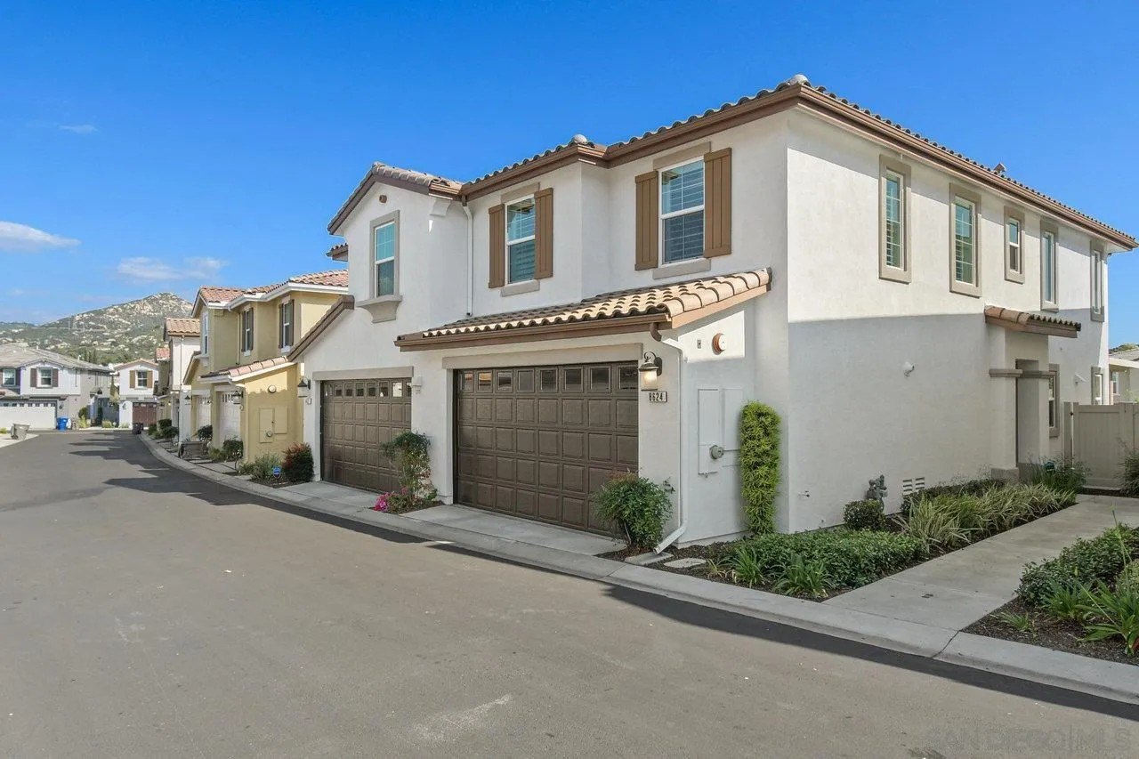Lakeside, California, 92040, United States, 3 Bedrooms Bedrooms, ,3 BathroomsBathrooms,Residential,For Sale,1859474