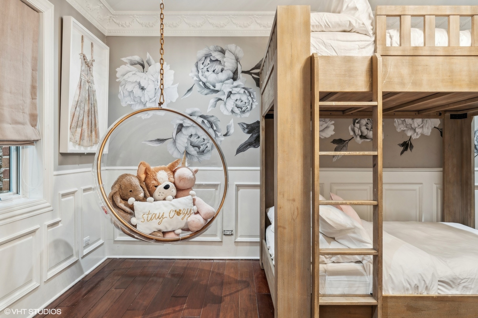 3830 N Wayne Avenue, Chicago, Illinois, 60613, United States, 6 Bedrooms Bedrooms, ,6 BathroomsBathrooms,Residential,For Sale,3830 N Wayne Avenue,1628817