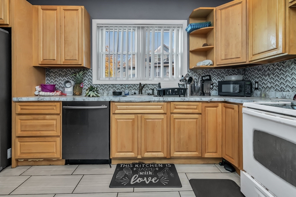 Revere, Massachusetts, 02151, United States, 5 Bedrooms Bedrooms, ,3 BathroomsBathrooms,Residential,For Sale,1935467
