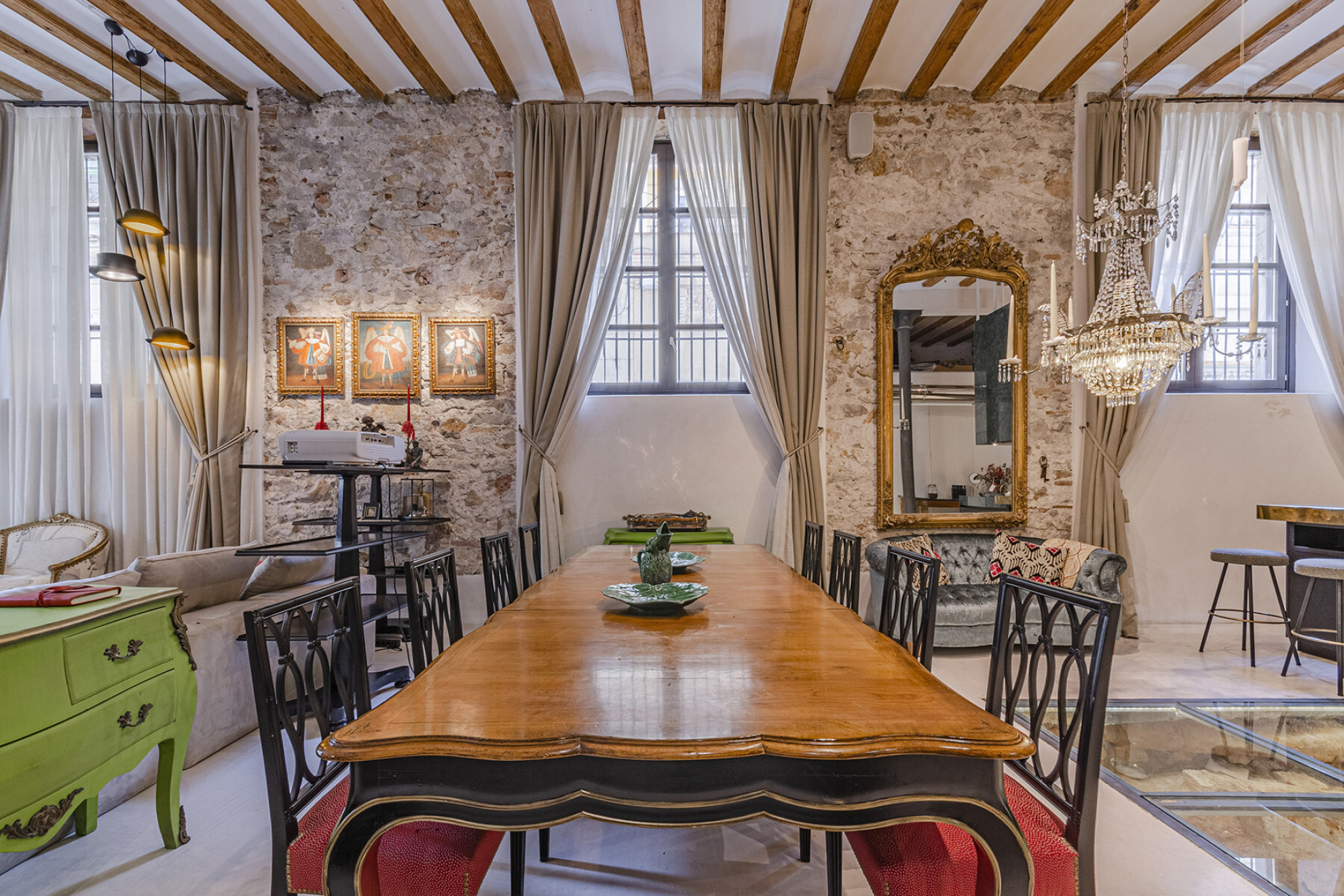  Renovated apartment with historical character in the Barri Gòtic - 物件實景