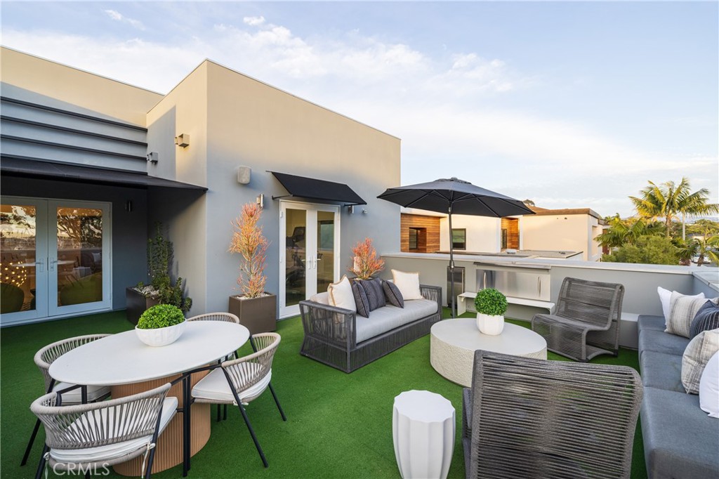 Newport Beach, California, 92660, United States, 4 Bedrooms Bedrooms, ,4 BathroomsBathrooms,Residential,For Sale,1751801