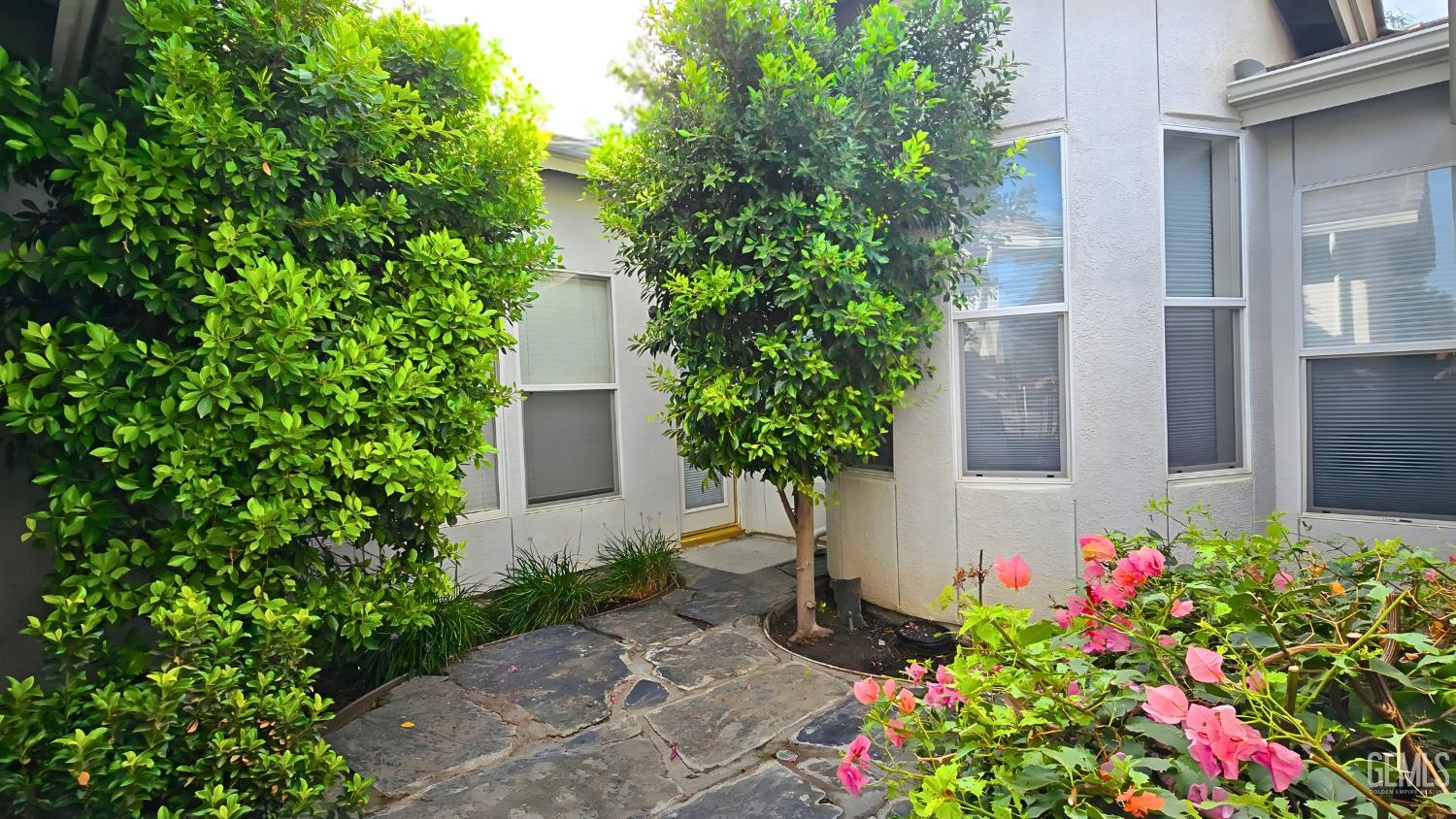 Bakersfield, California, 93311, United States, 4 Bedrooms Bedrooms, ,Residential,For Sale,1994851