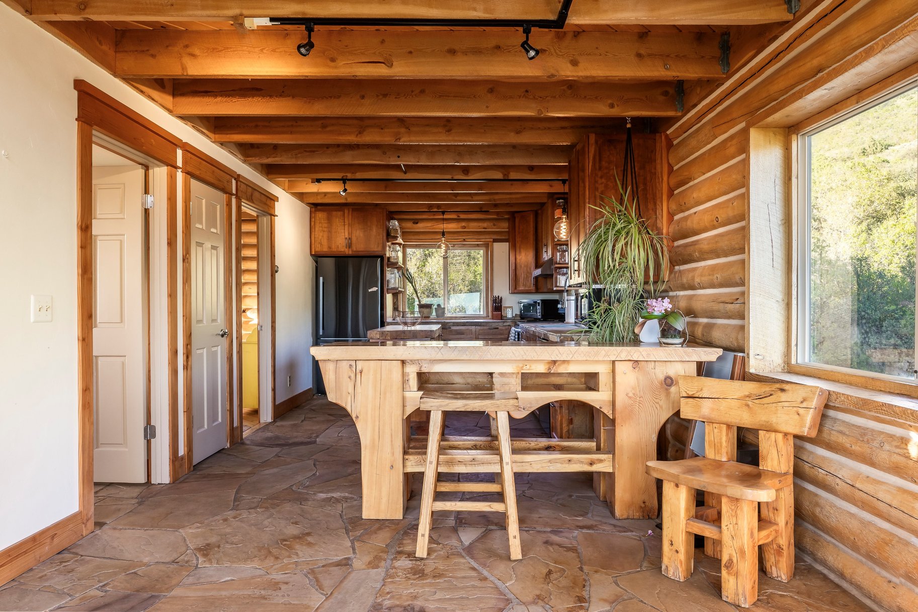  Coming soon Handcrafted Mountain Property on 5 Acres with Views - 物件實景