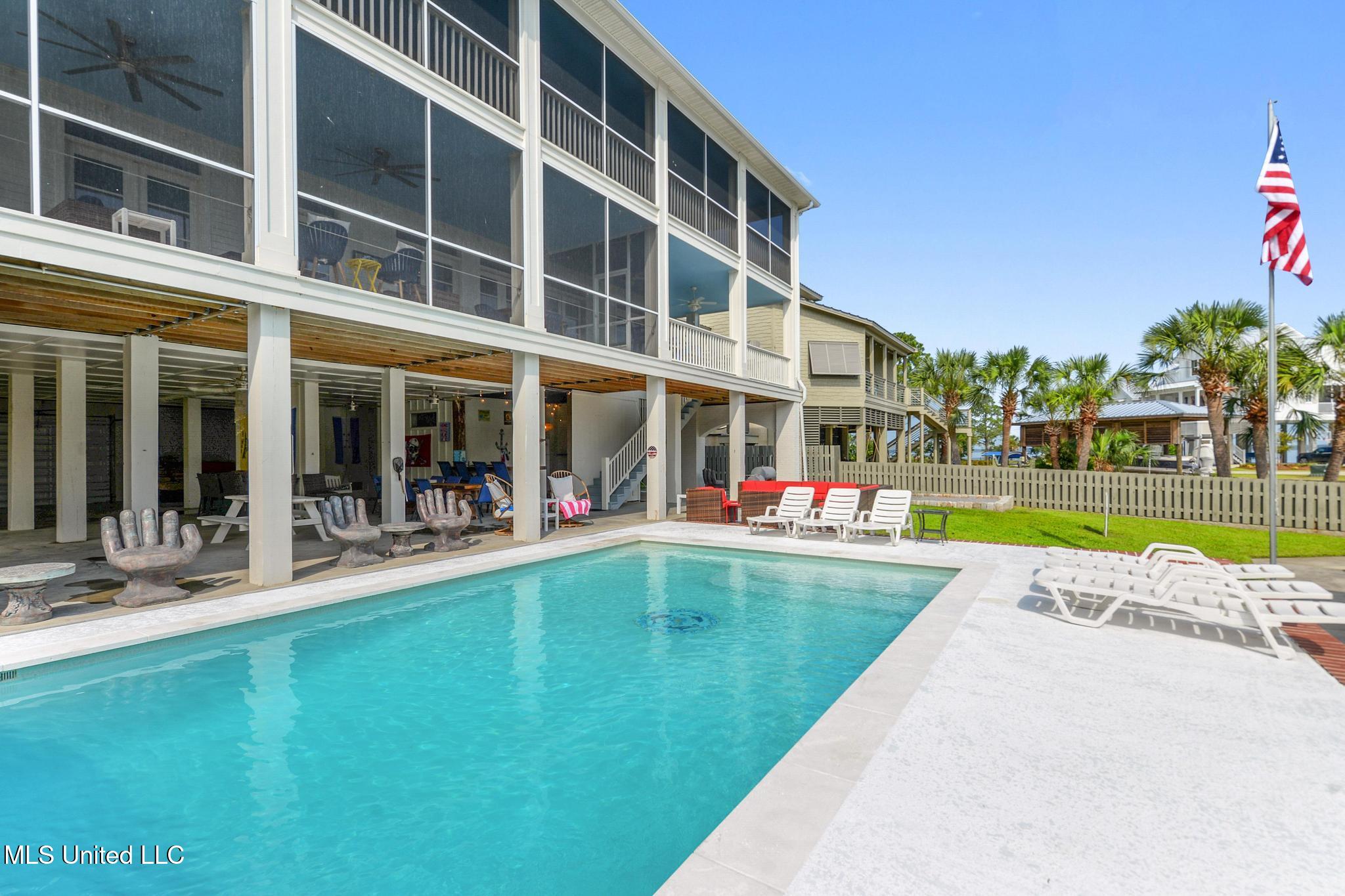 Pass Christian, Mississippi, 39571, United States, 5 Bedrooms Bedrooms, ,7 BathroomsBathrooms,Residential,For Sale,1989157