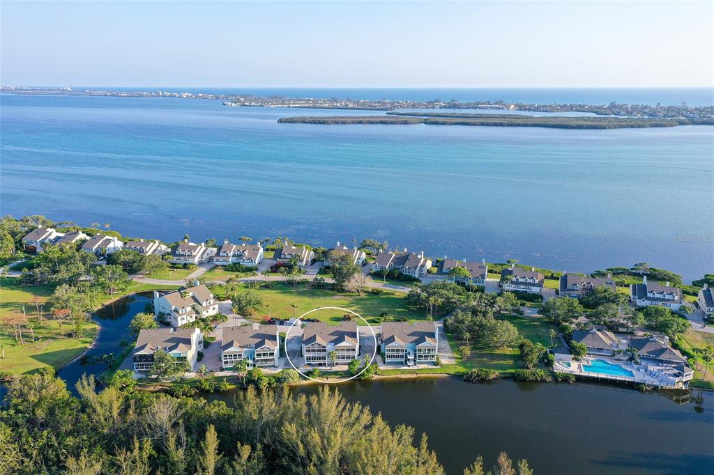 Bradenton, Florida, 34210, United States, 2 Bedrooms Bedrooms, ,3 BathroomsBathrooms,Residential,For Sale,1793424