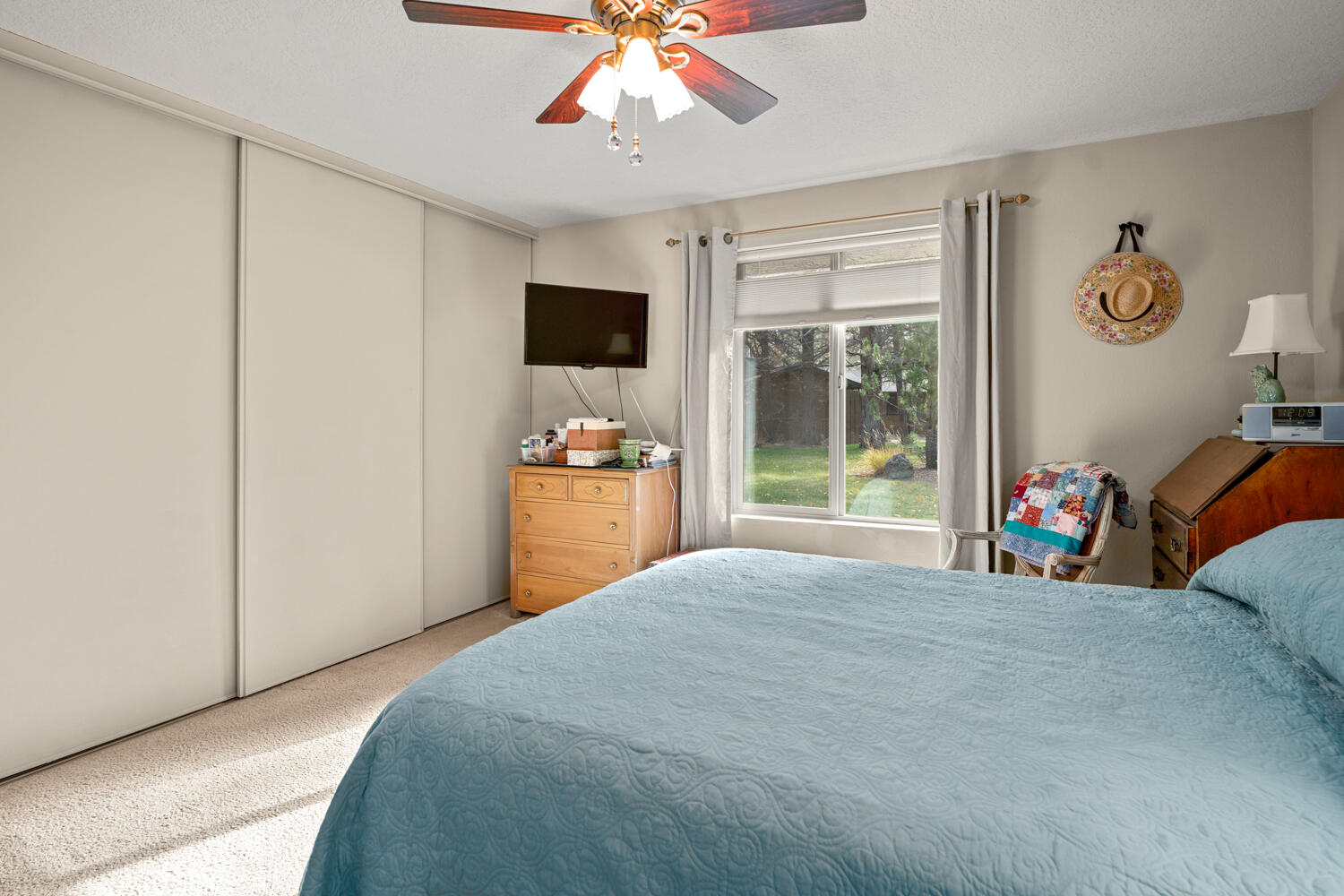 Bend, Oregon, 97702, United States, 2 Bedrooms Bedrooms, ,2 BathroomsBathrooms,Residential,For Sale,1991930