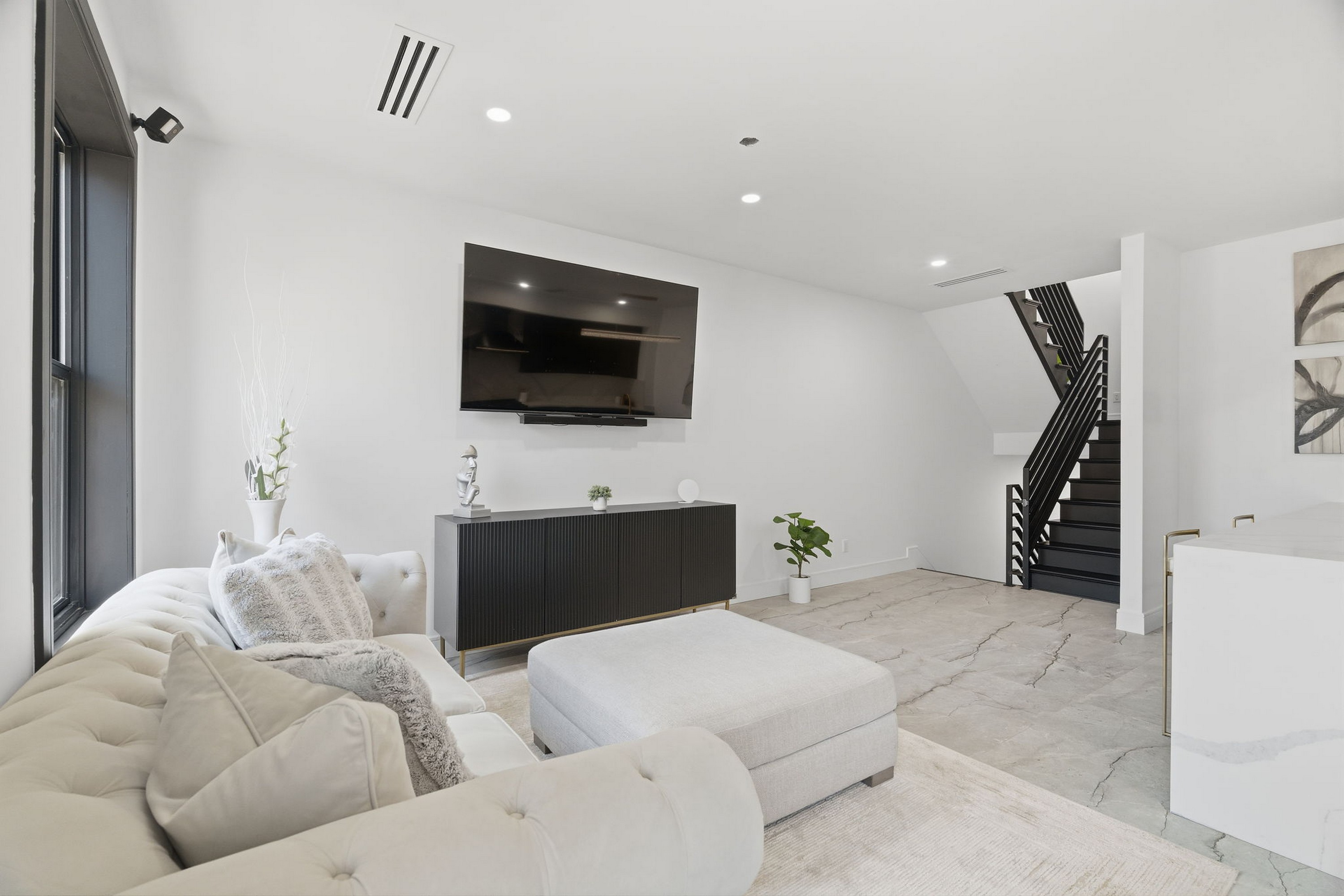  9 Minerva St Unit 2 - 物件實景