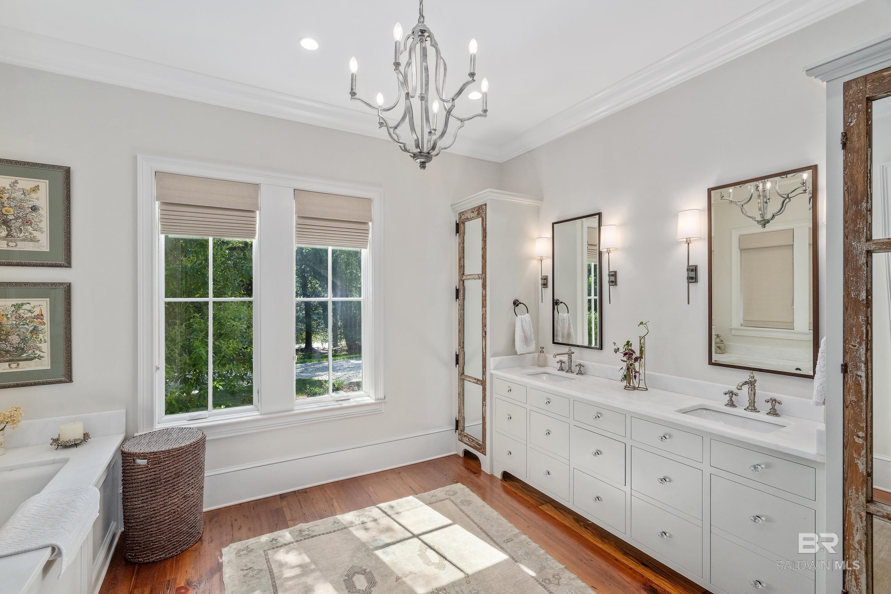 Fairhope, Alabama, 36532, United States, 4 Bedrooms Bedrooms, ,5 BathroomsBathrooms,Residential,For Sale,1805402
