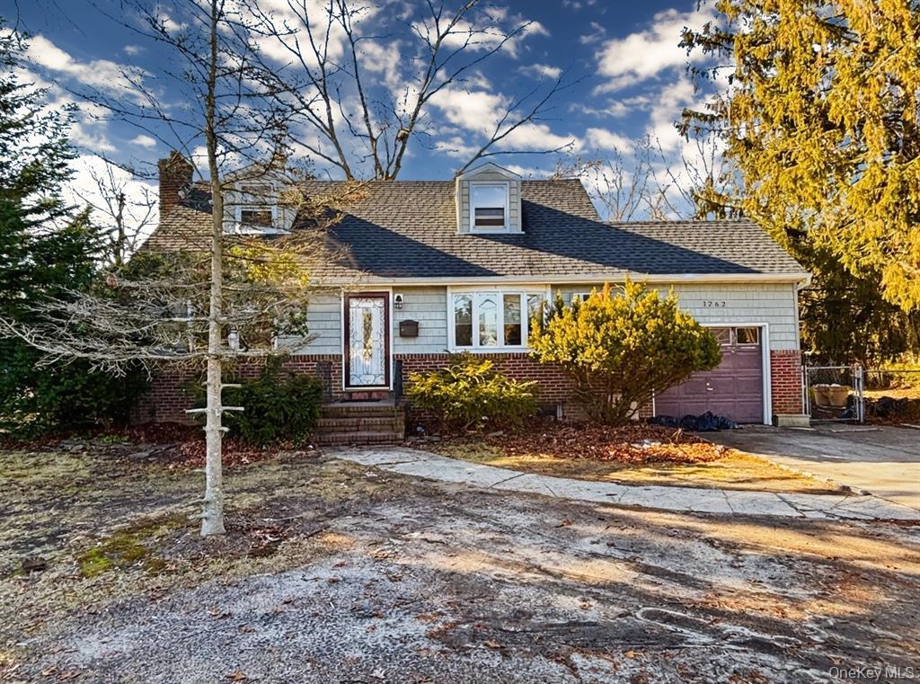 Bay Shore, New York, 11706, United States, 4 Bedrooms Bedrooms, ,1 BathroomBathrooms,Residential,For Sale,2011302