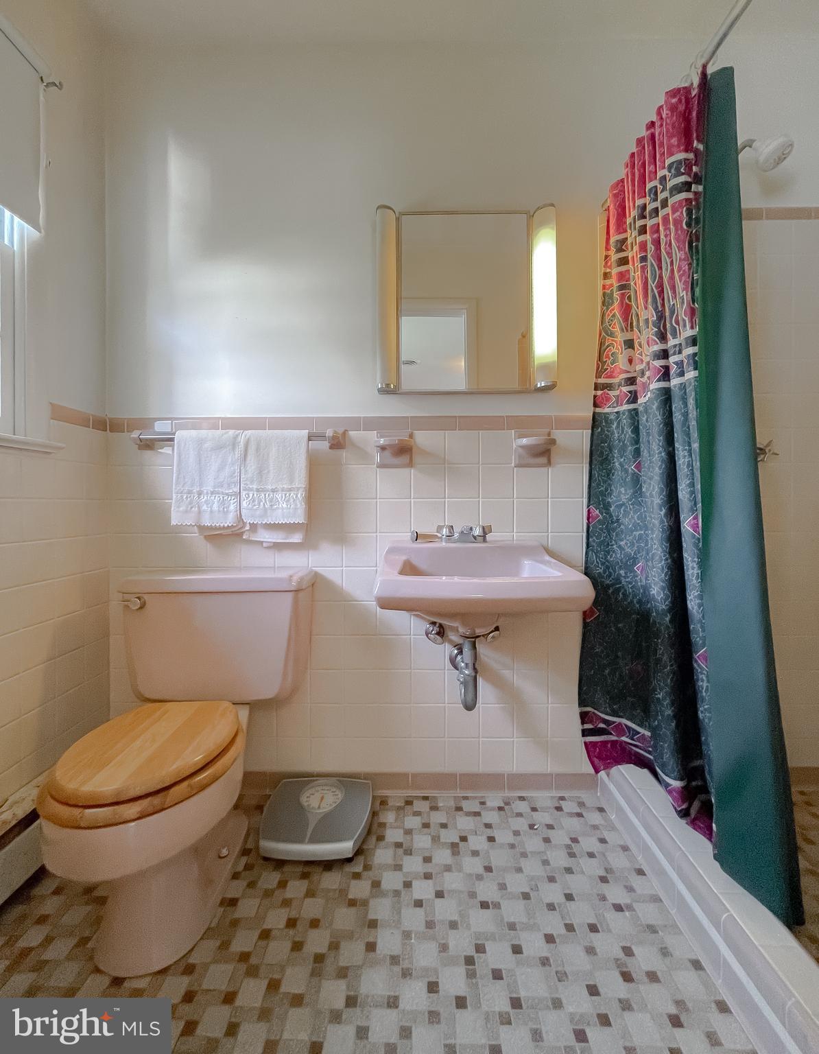 Avenue, Maryland, 20609, United States, 3 Bedrooms Bedrooms, ,2 BathroomsBathrooms,Residential,For Sale,1943583