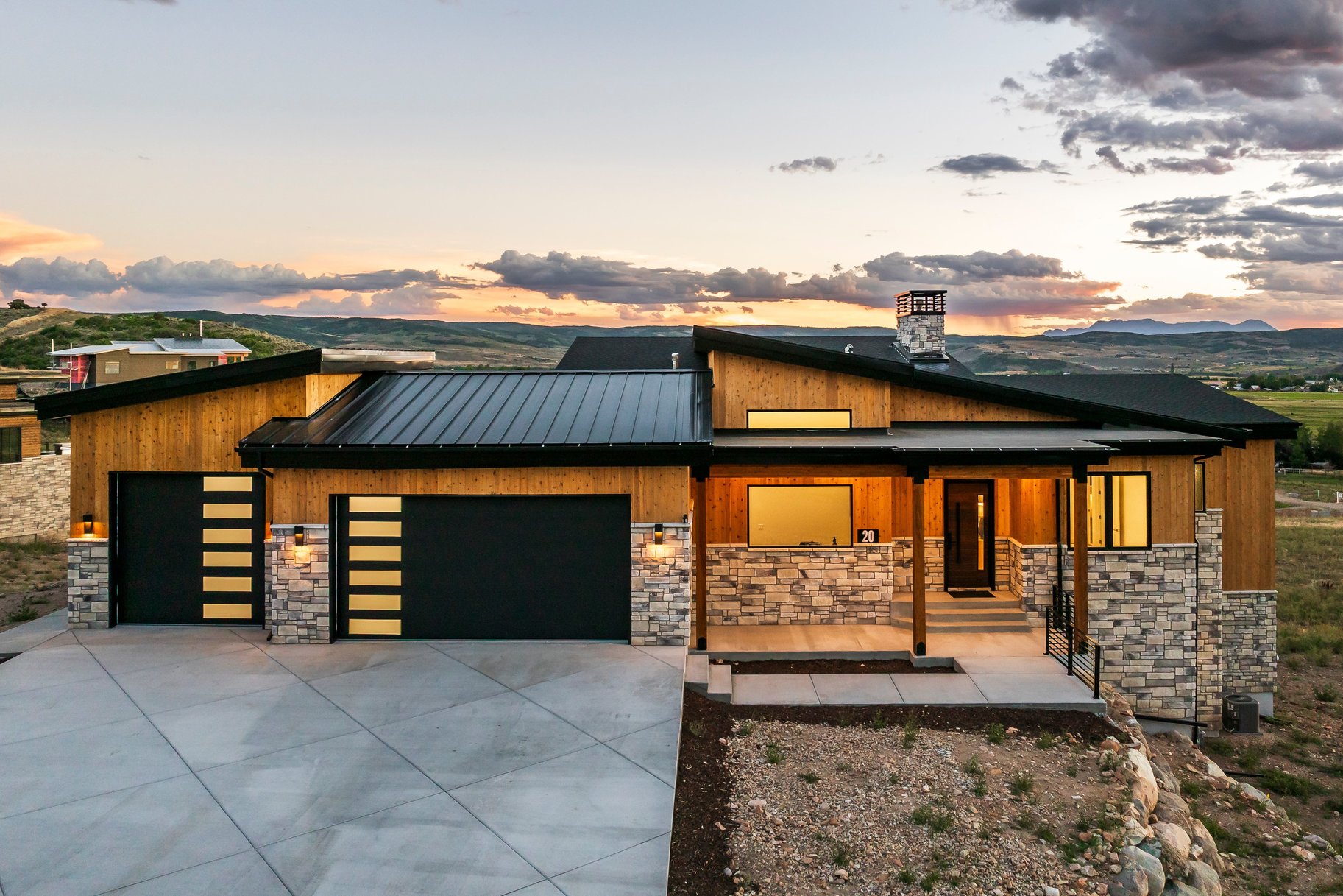  New Build Mountain Modern Home with Expansive Views - 物件實景