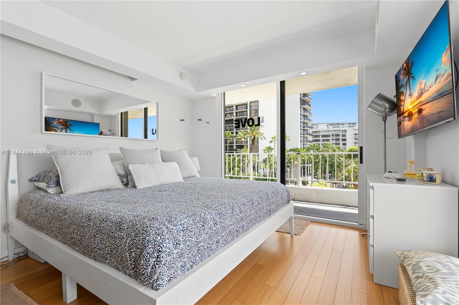 Miami, Florida, 33129, United States, 2 Bedrooms Bedrooms, ,2 BathroomsBathrooms,Residential,For Sale,1900950