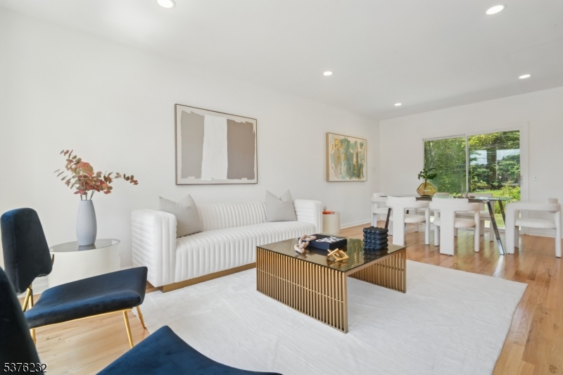 West Orange Twp., New Jersey, 07052, United States, 4 Bedrooms Bedrooms, ,3 BathroomsBathrooms,Residential,For Sale,1918388