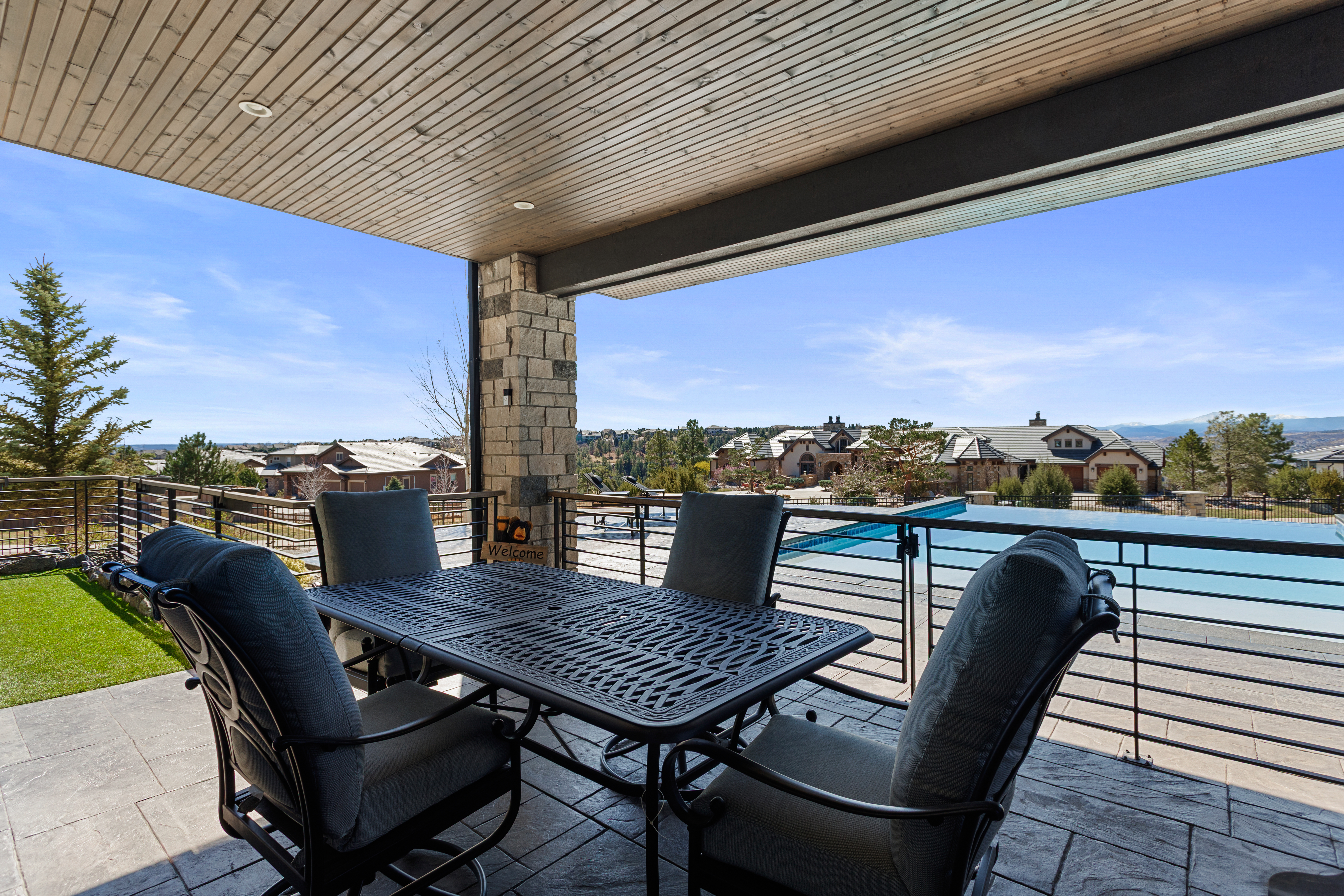  Spectacular Modern Ranch - 物件實景