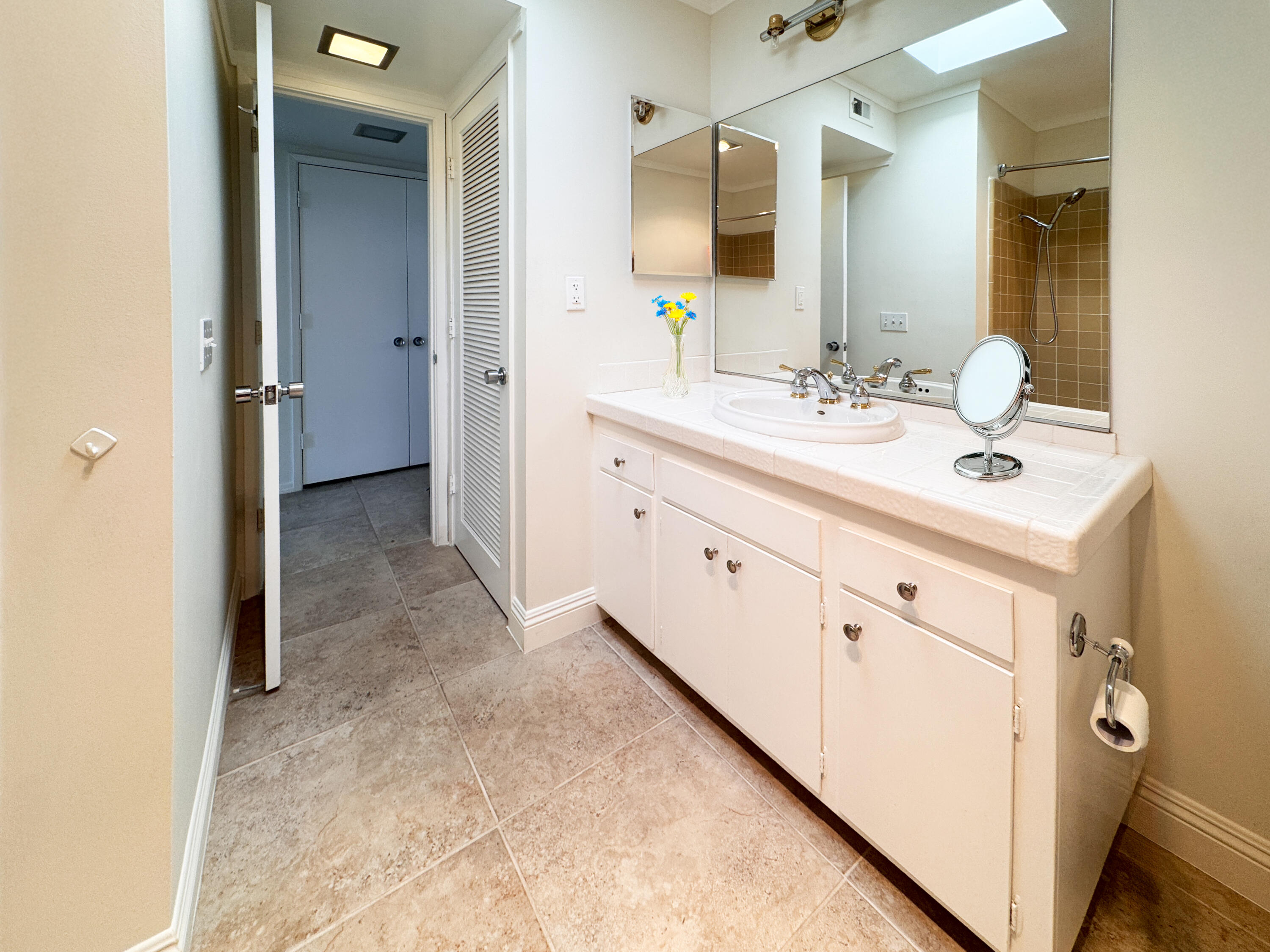 Palm Desert, California, 92260, United States, 2 Bedrooms Bedrooms, ,2 BathroomsBathrooms,Residential,For Sale,1805960